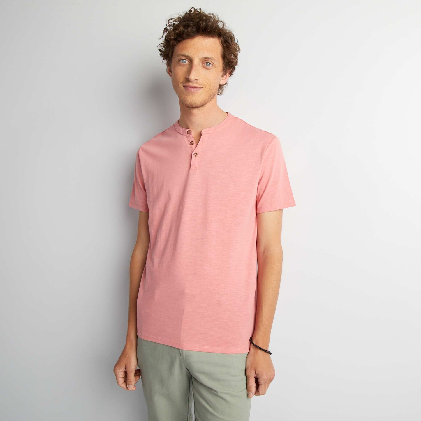 Plain T-shirt with grandad neckline pink