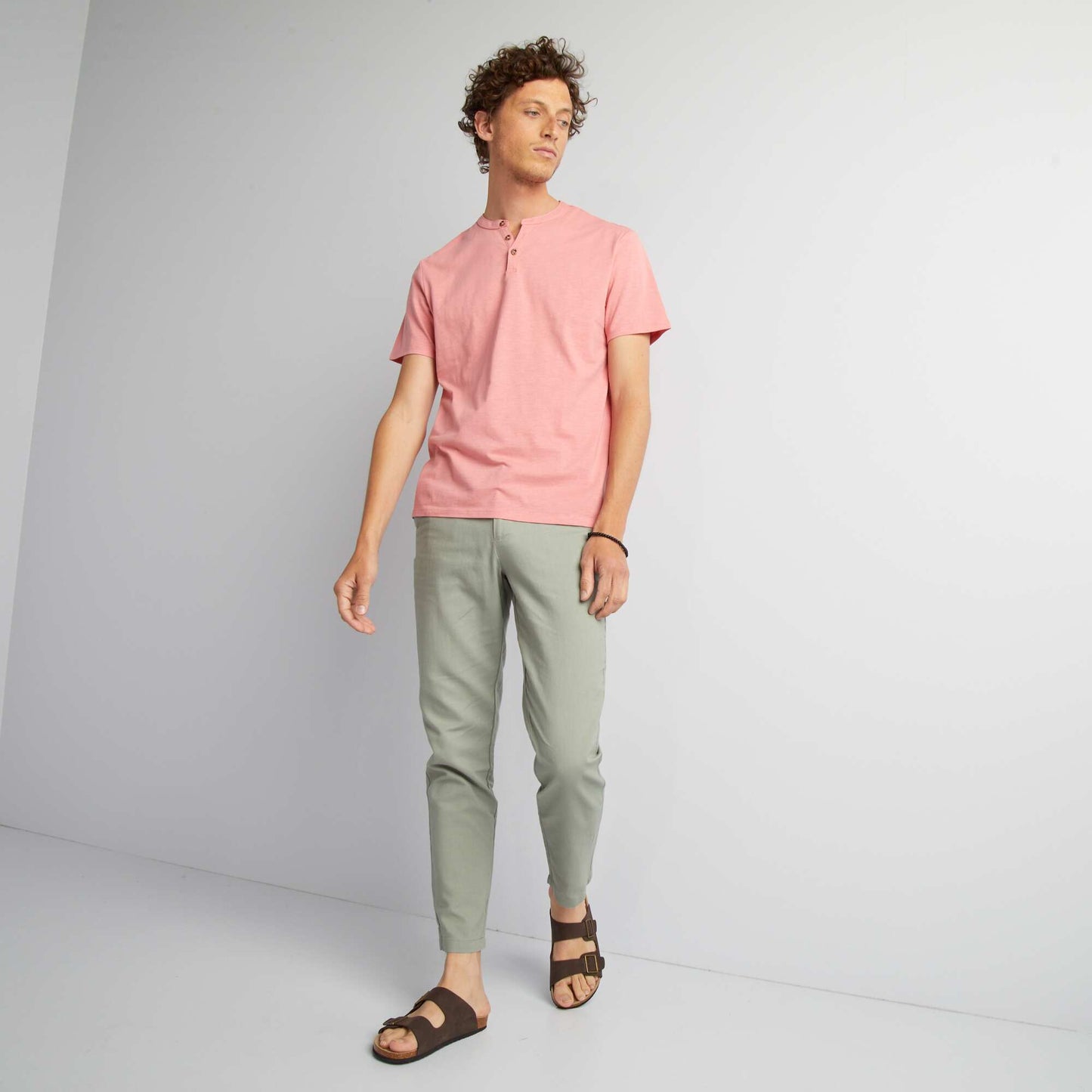 Plain T-shirt with grandad neckline pink