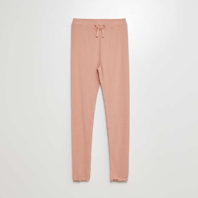 بنطال ضيق مضلع باللون الوردي