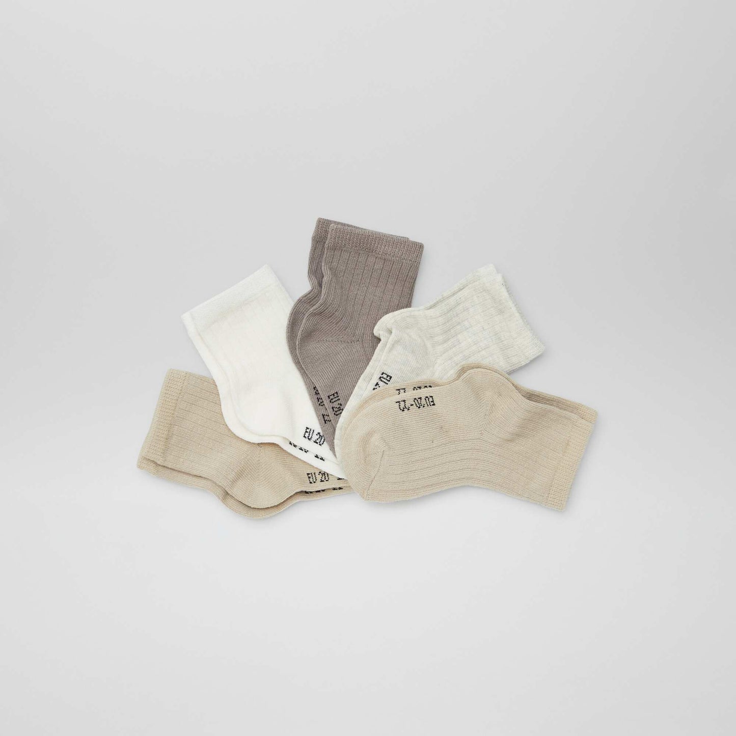 3-Pack of Newborn Socks BEIGE