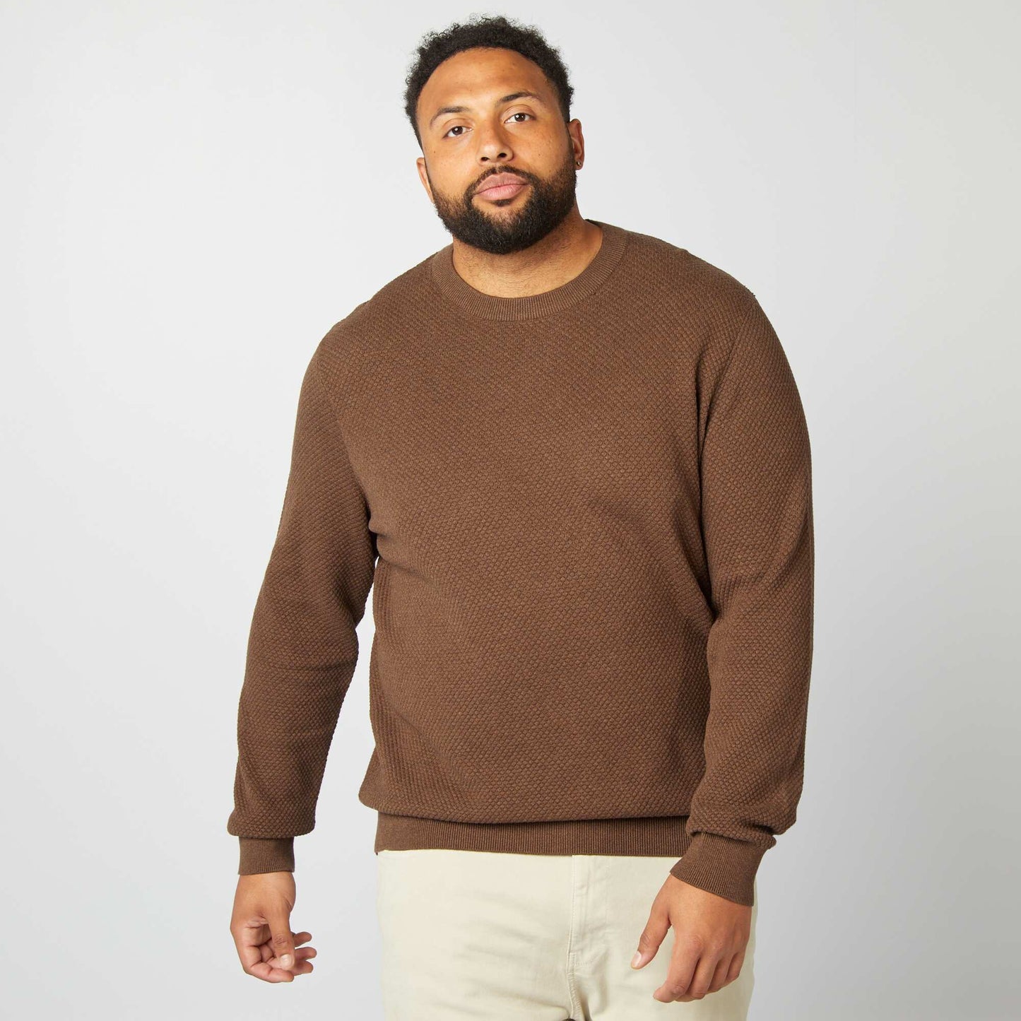 Round-neck knit sweater BROWN