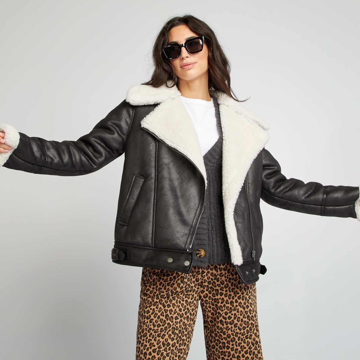 Fur-lined aviator jacket black