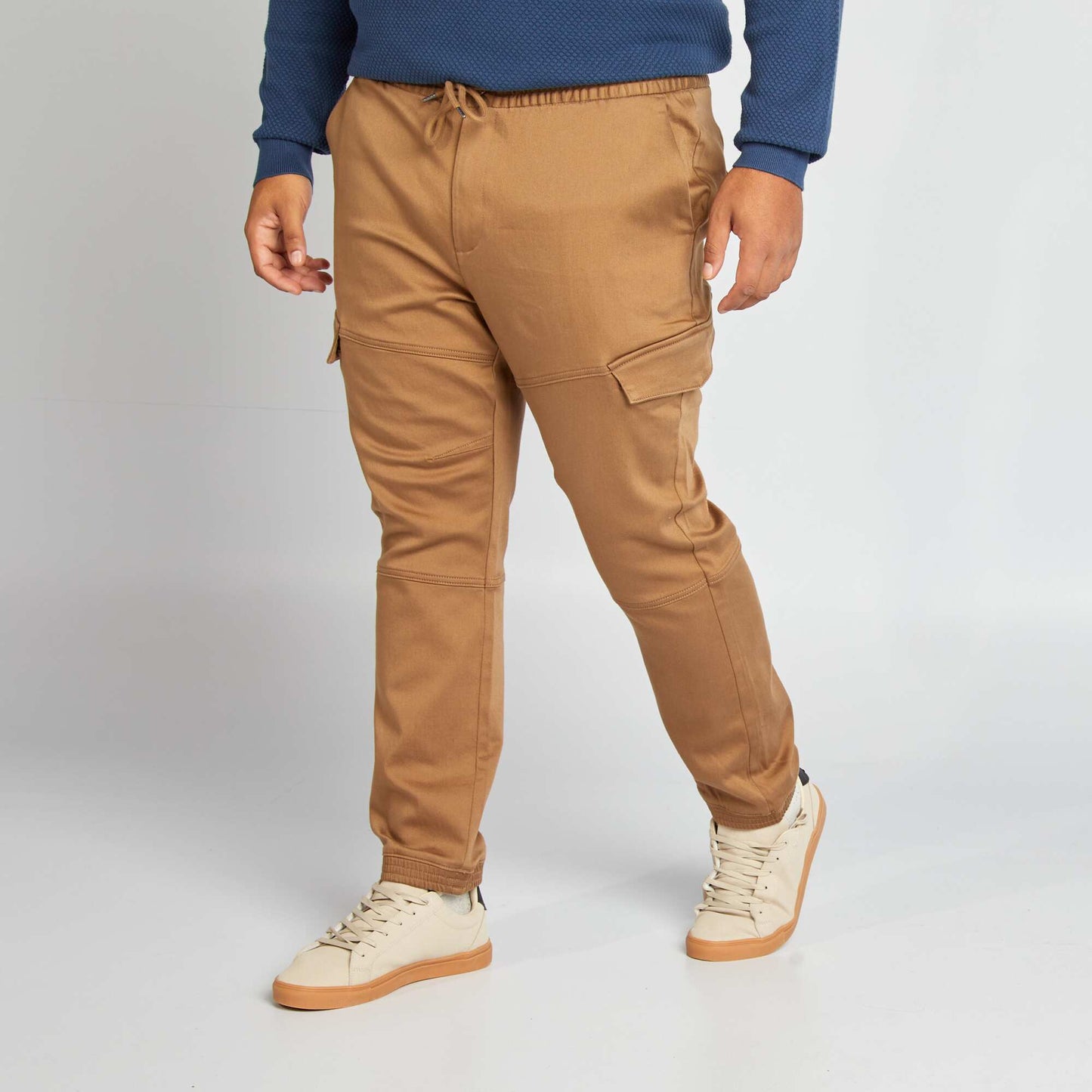 Multi-pocket trousers BROWN