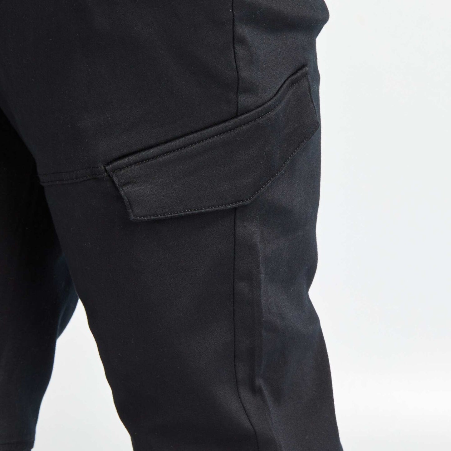 Multi-pocket trousers black