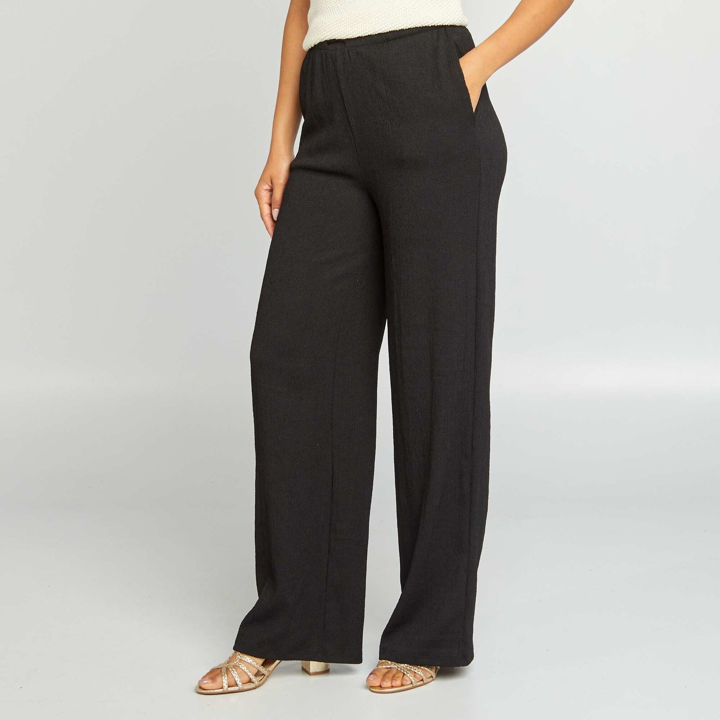 Waffle-knit wide-leg trousers black