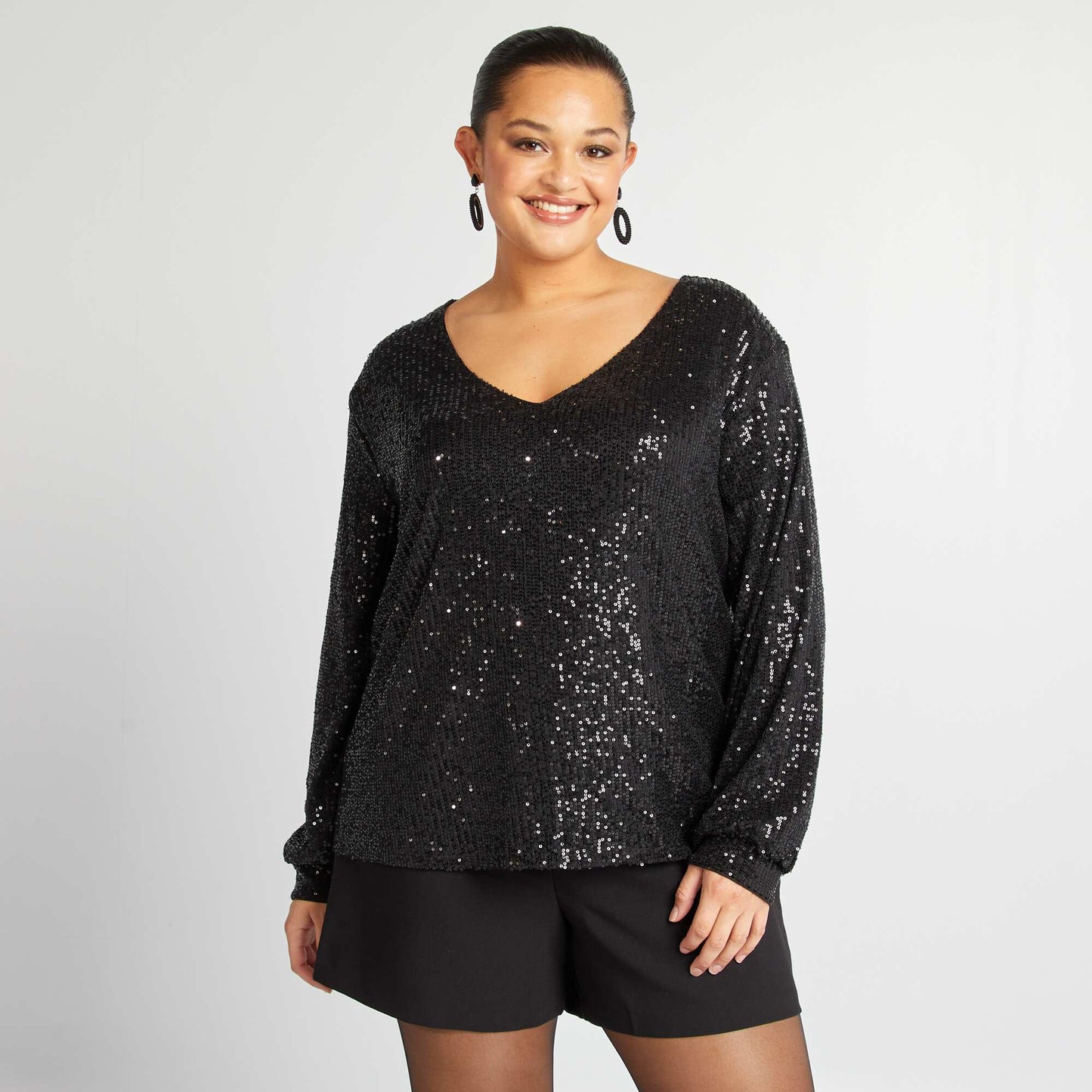 Long-sleeved sequined T-shirt black