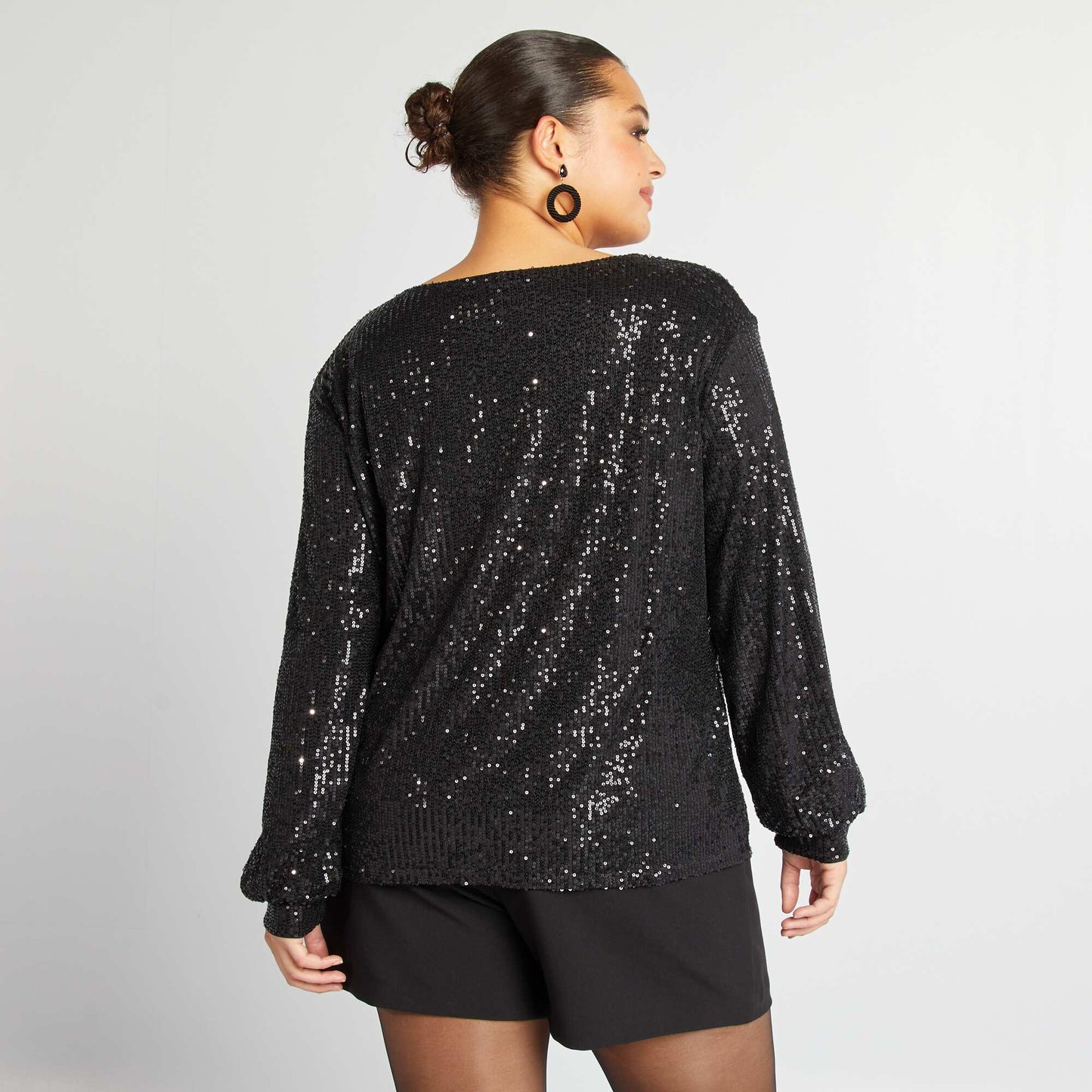 Long-sleeved sequined T-shirt black