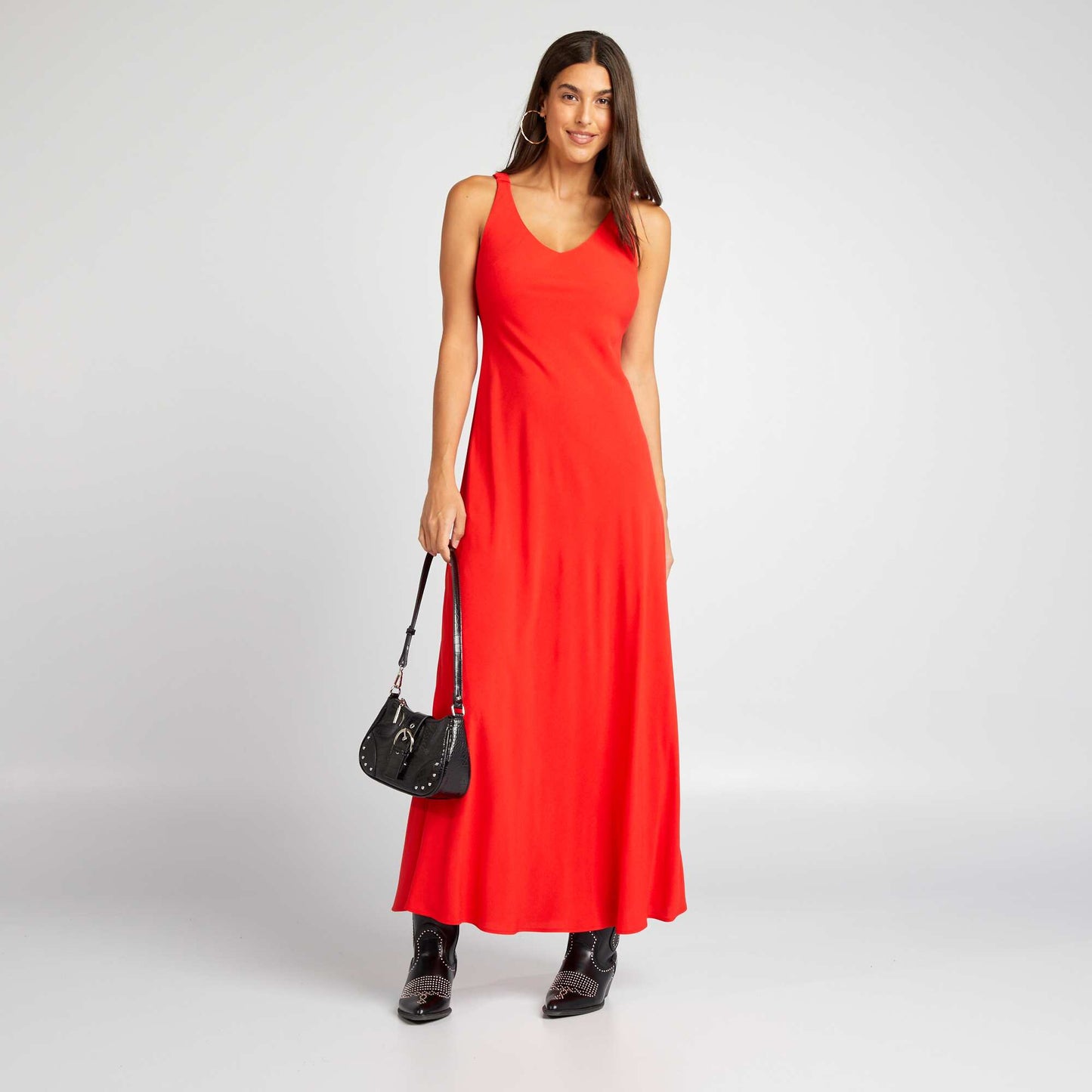 Flowing V-neck dress red