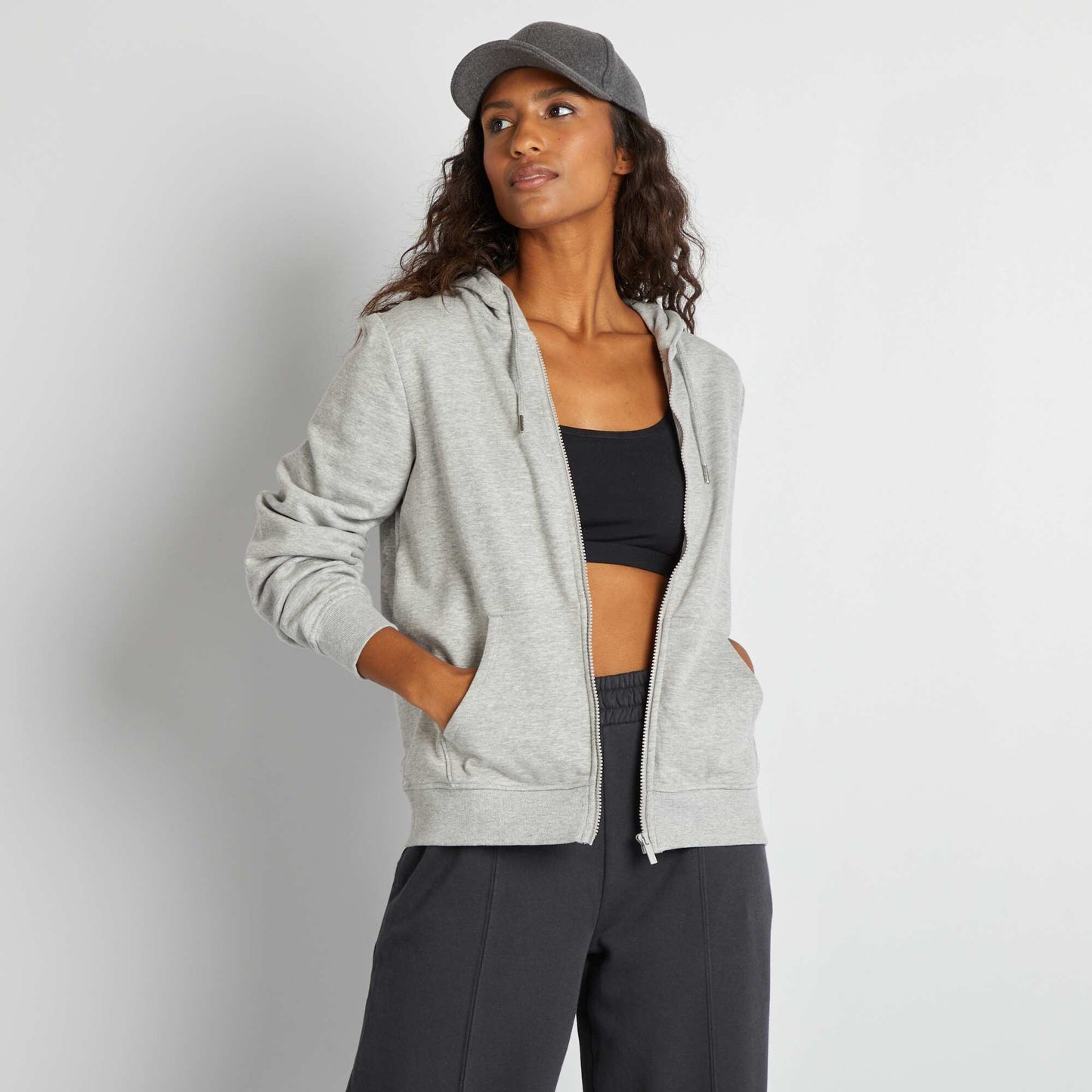 Zip-up hoodie GREY