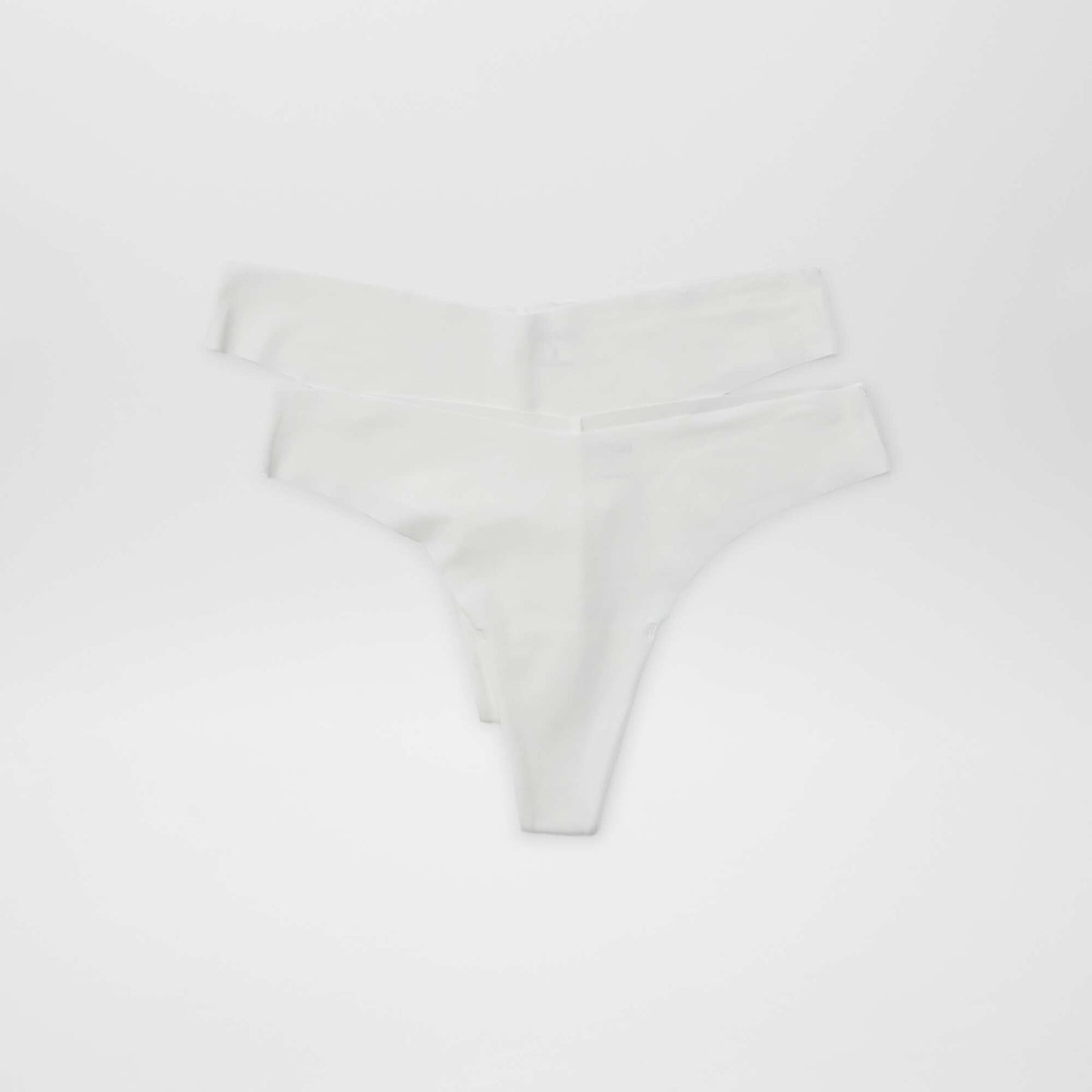 Pack of 2 pairs of seamless microfibre tanga briefs WHITE
