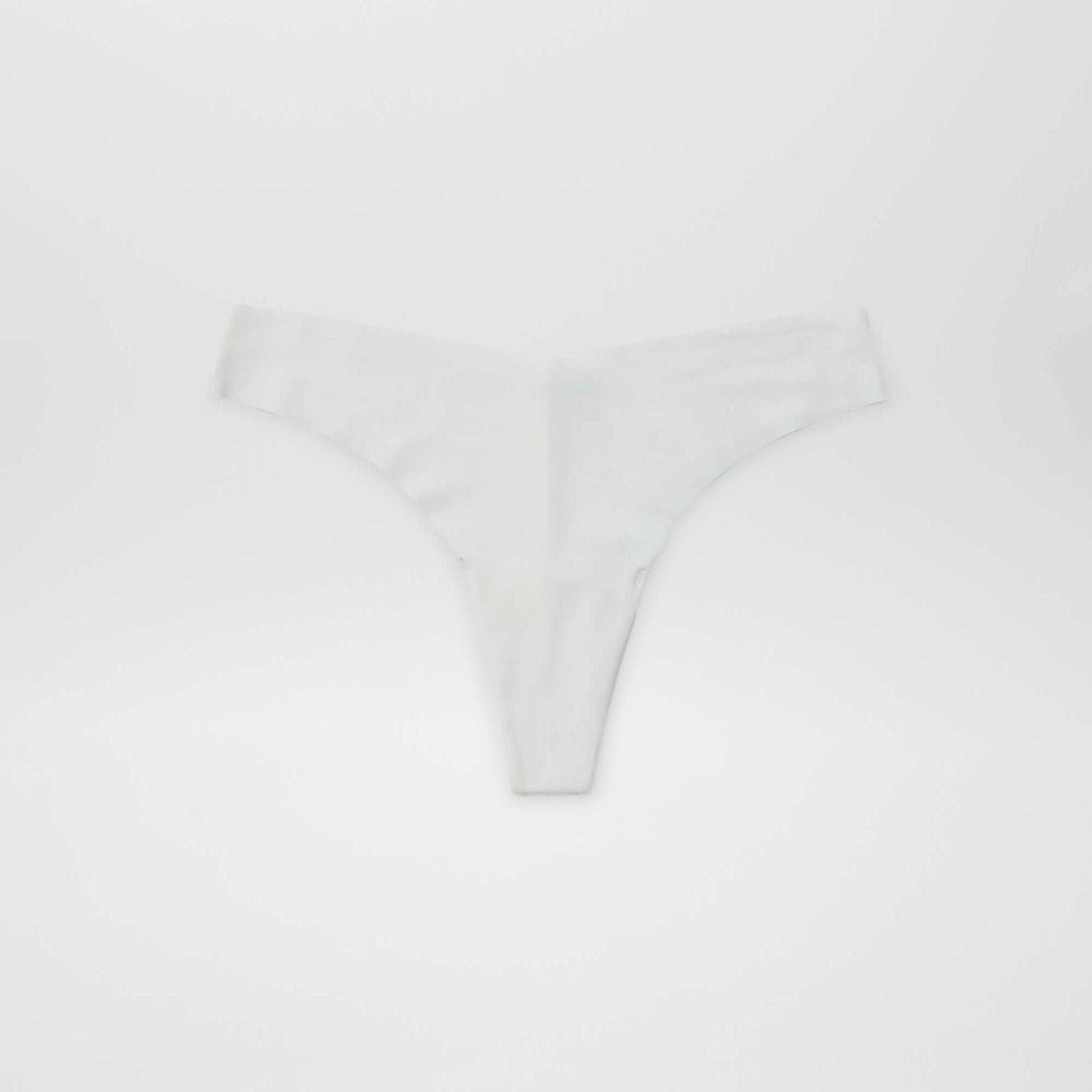 Pack of 2 pairs of seamless microfibre tanga briefs WHITE
