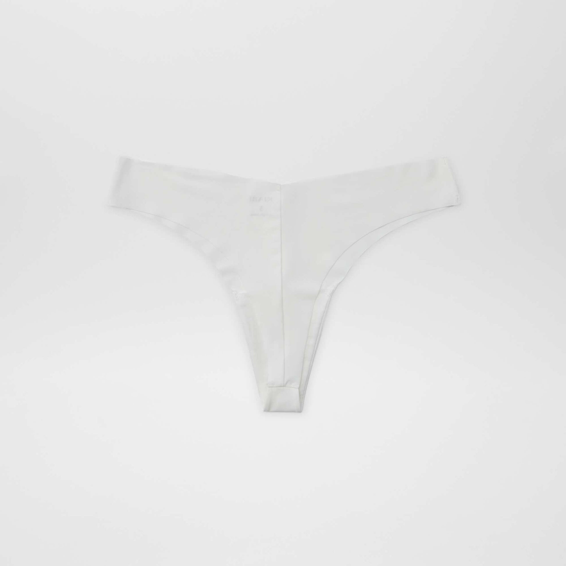 Pack of 2 pairs of seamless microfibre tanga briefs WHITE