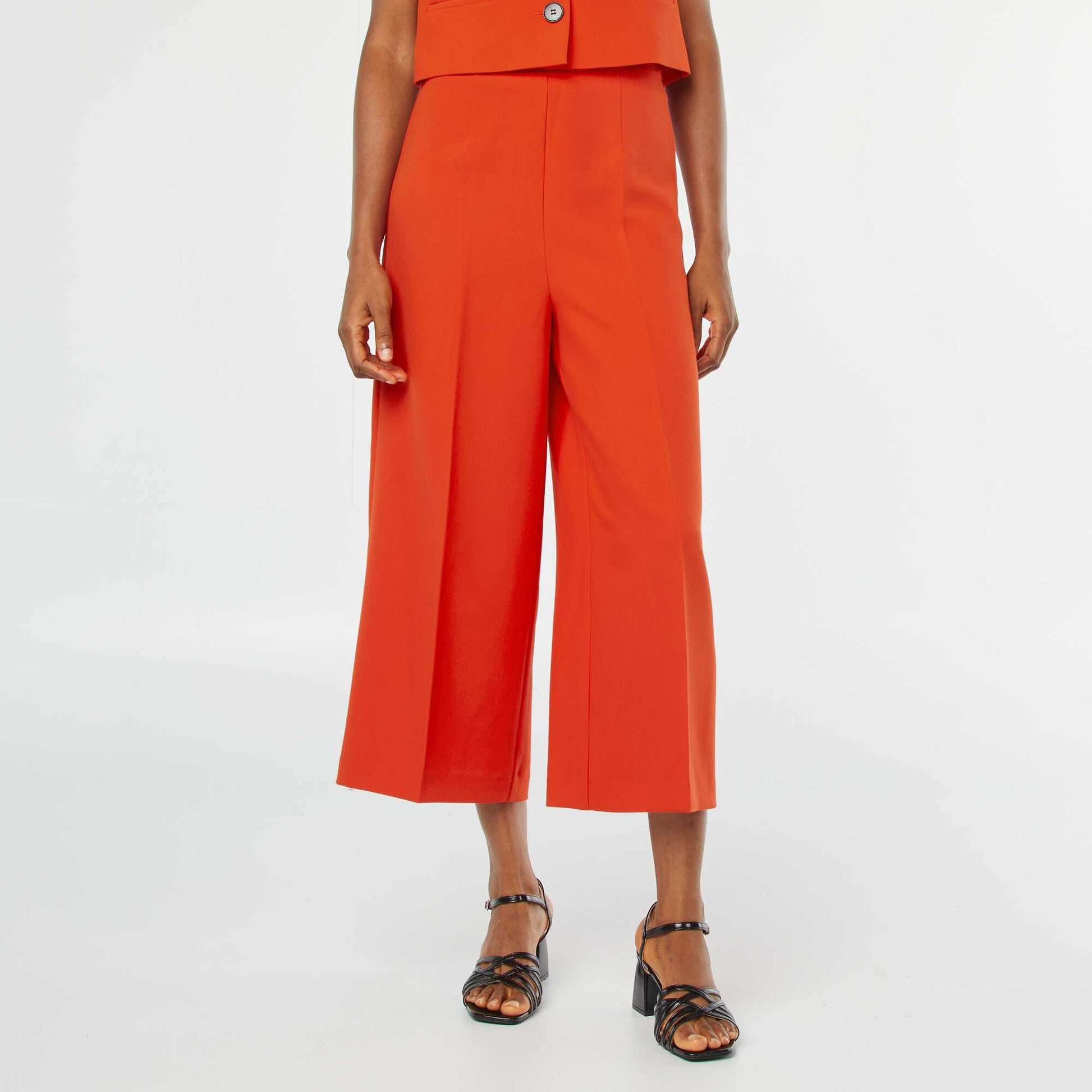 Flared cropped trousers RED