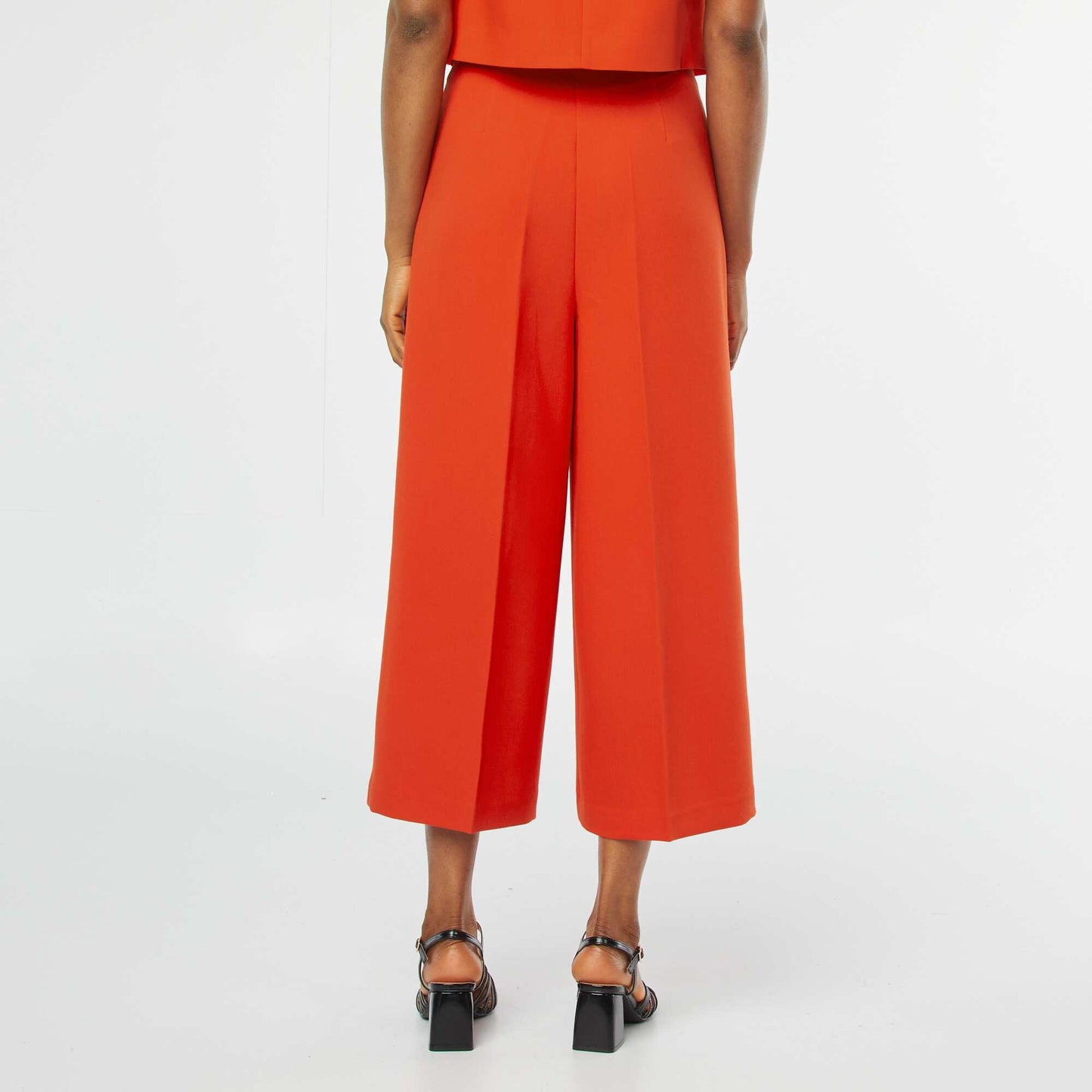 Flared cropped trousers RED