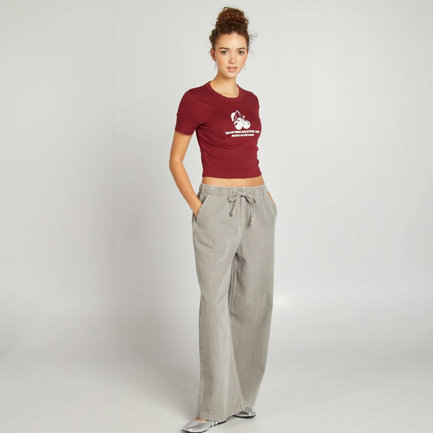 College campus T-shirt RED