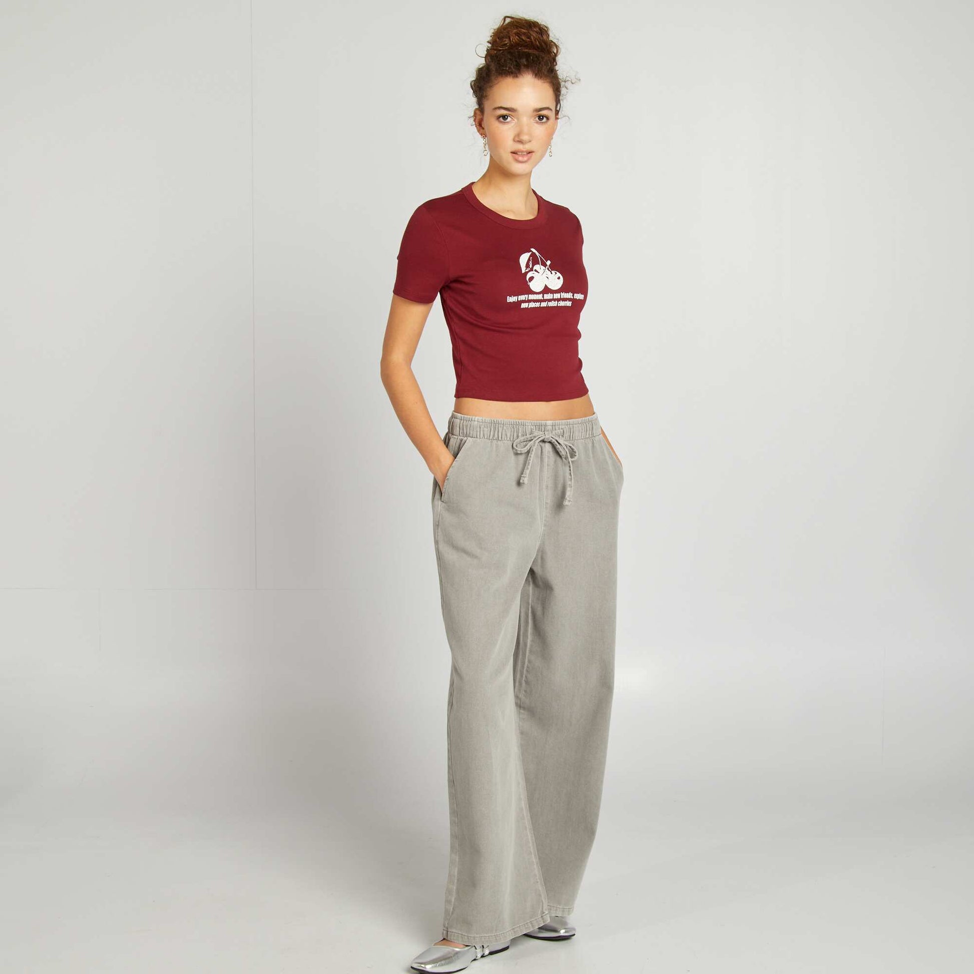 College campus T-shirt RED