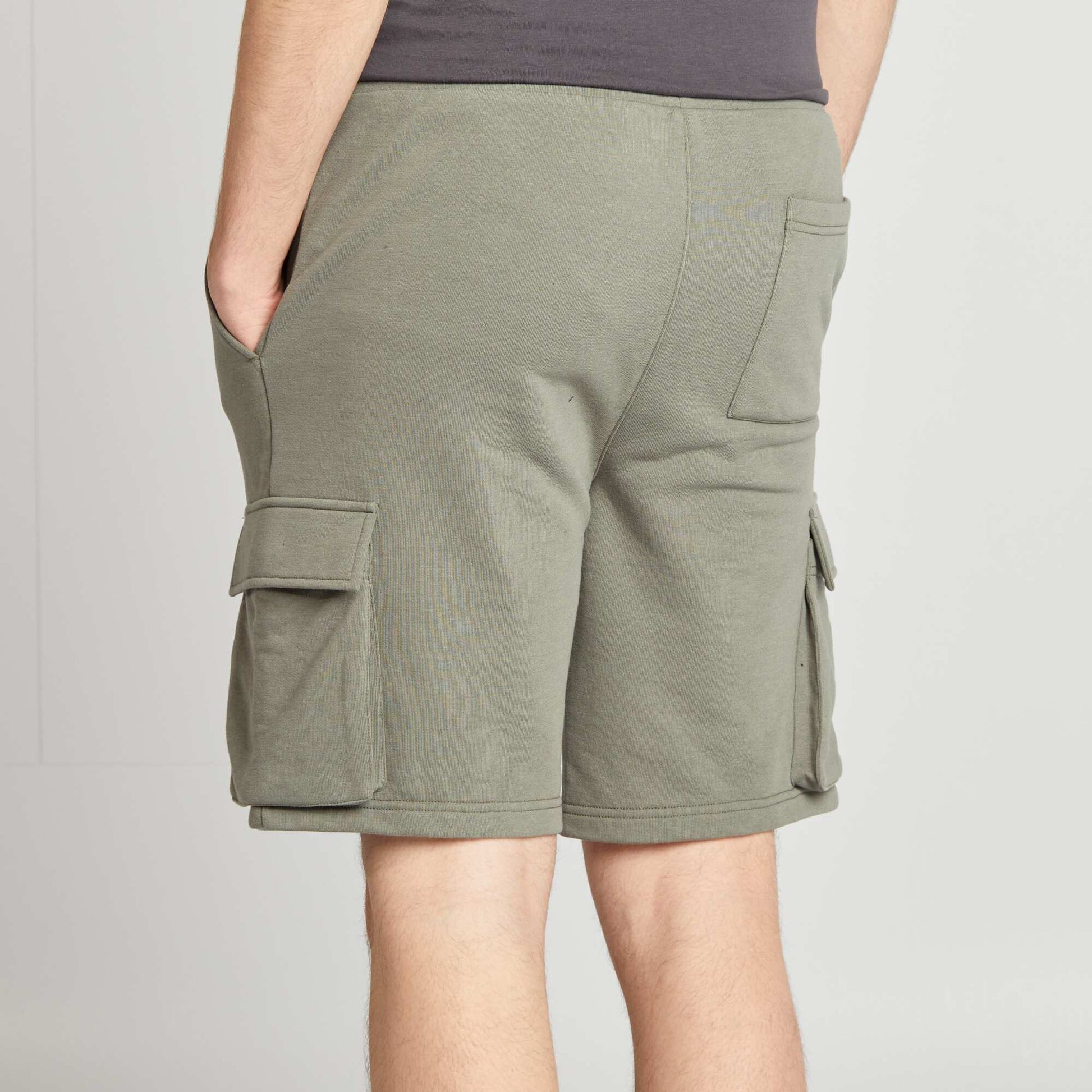 Lightweight sweatshirt fabric multi-pocket shorts GREEN