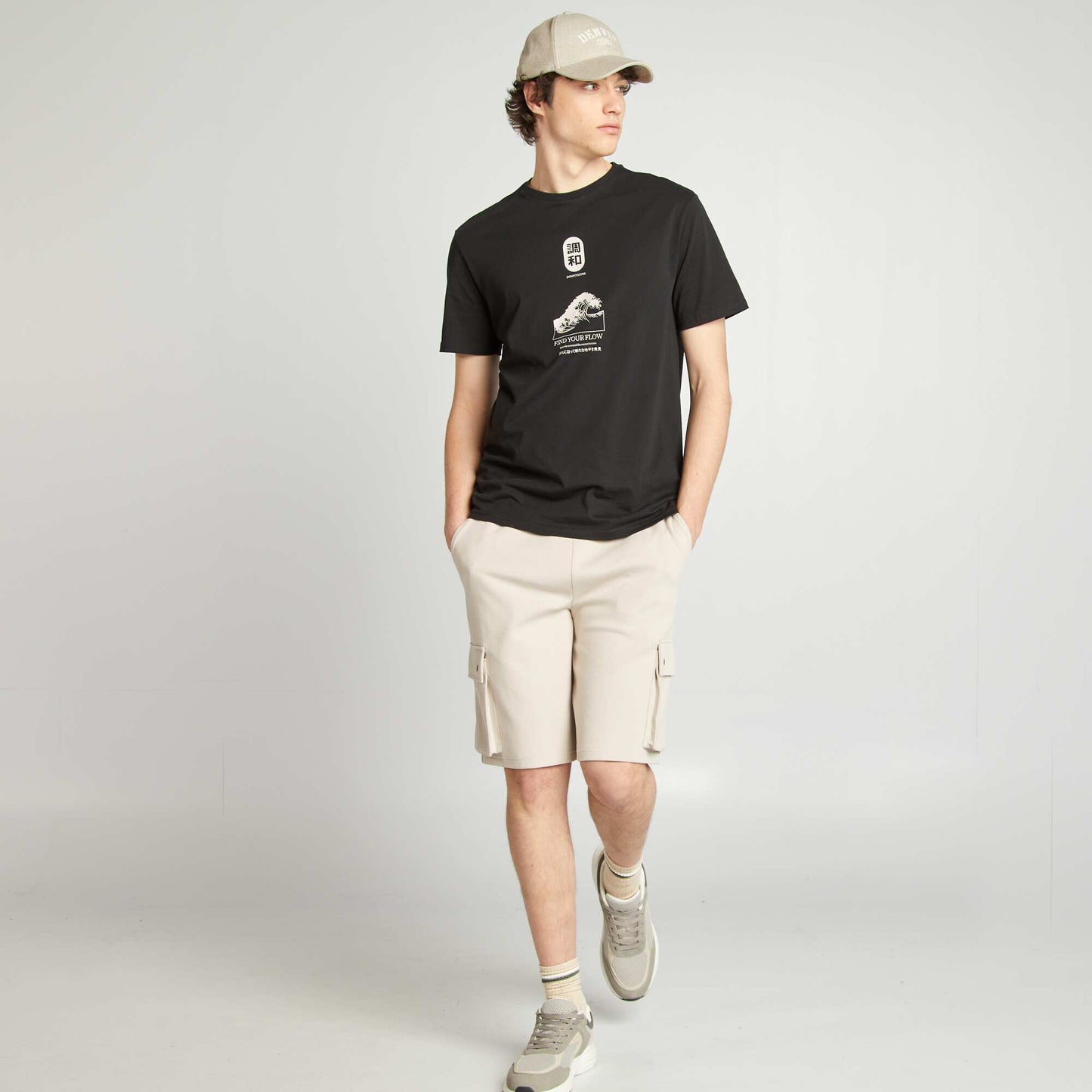 Lightweight sweatshirt fabric shorts with flap pockets GREY
