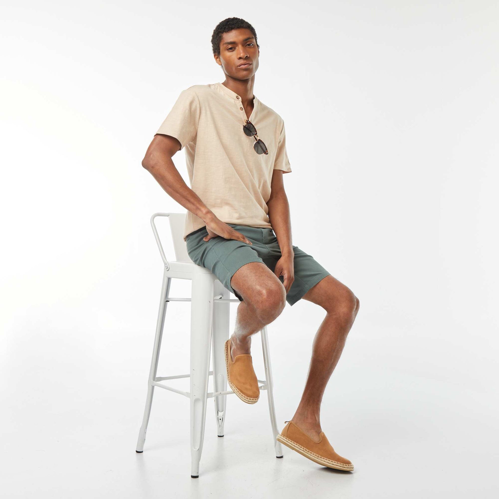 Short-sleeved T-shirt with Henley collar BEIGE