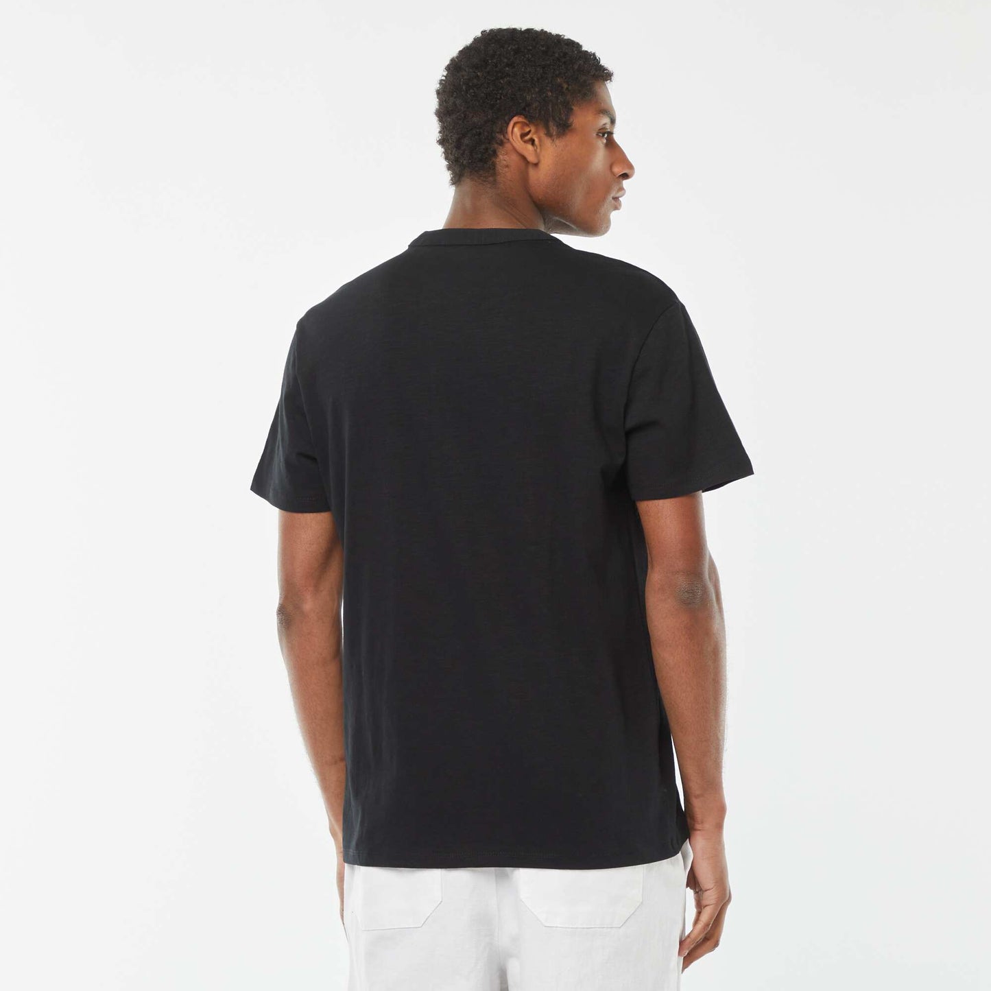 Short-sleeved T-shirt with Henley collar BLACK