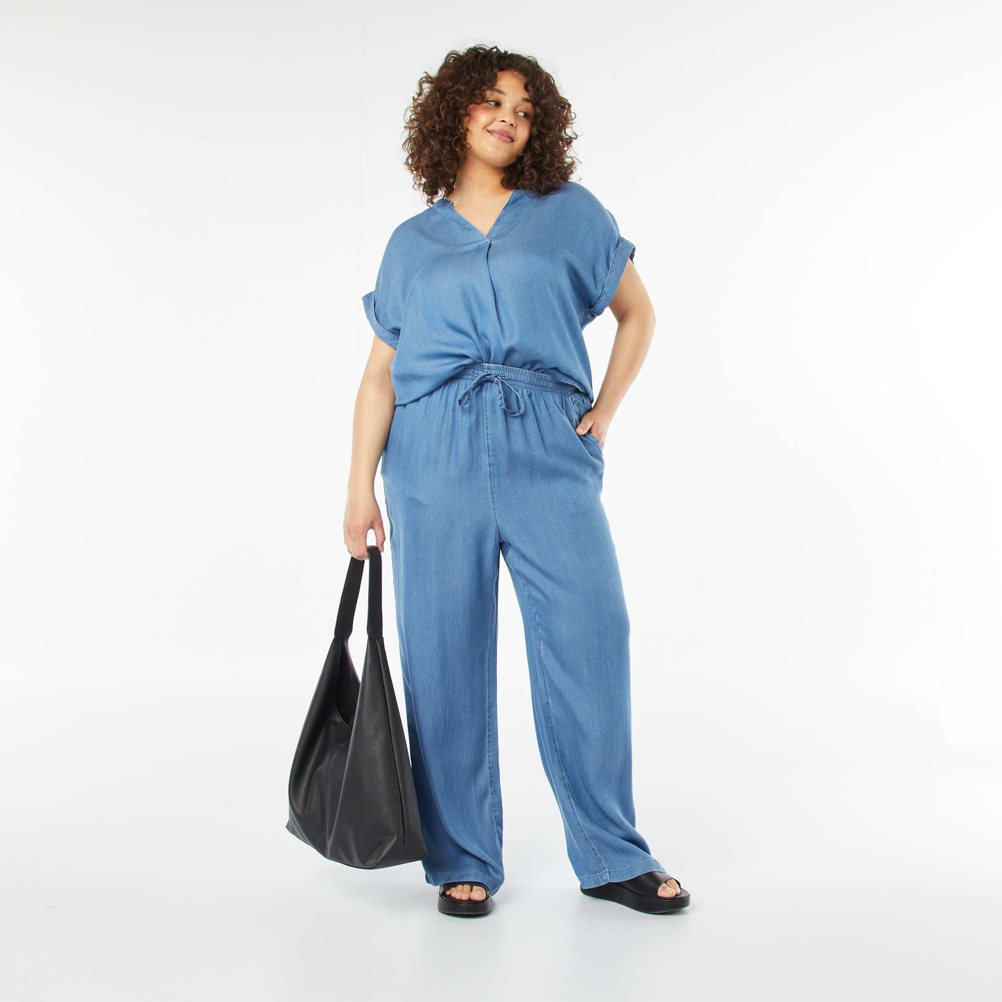 Wide-leg lyocell trousers with elasticated waist BLUE