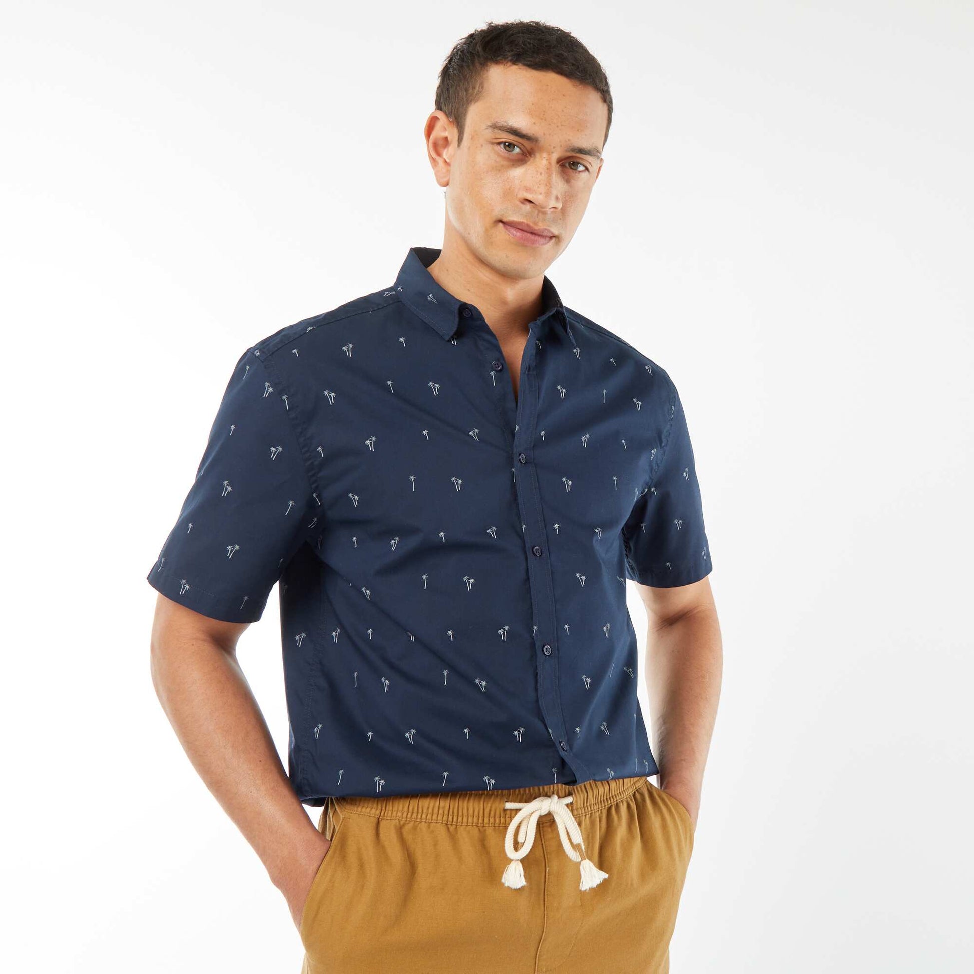 Short-sleeved straight-cut shirt BLUE