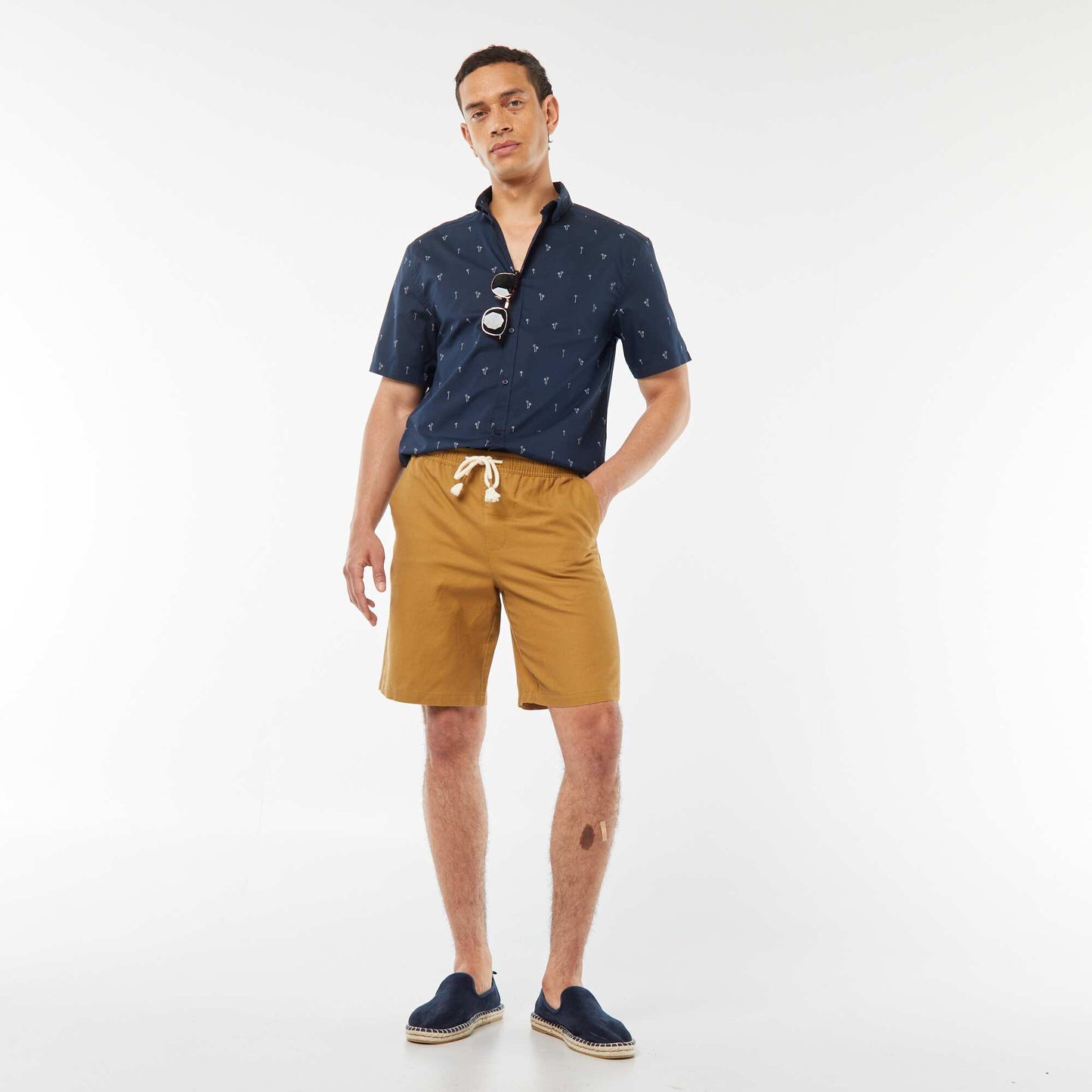 Short-sleeved straight-cut shirt BLUE
