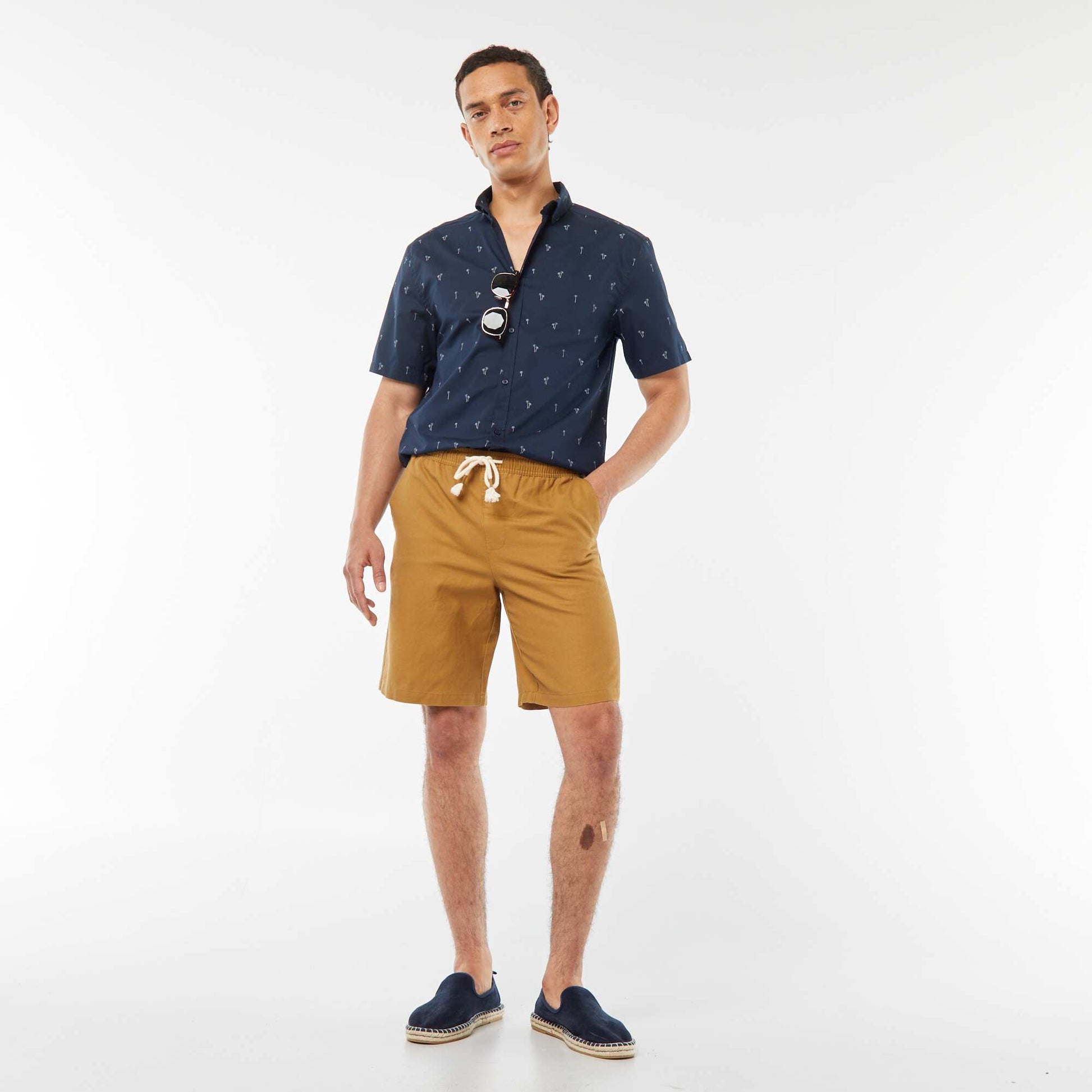 Short-sleeved straight-cut shirt BLUE