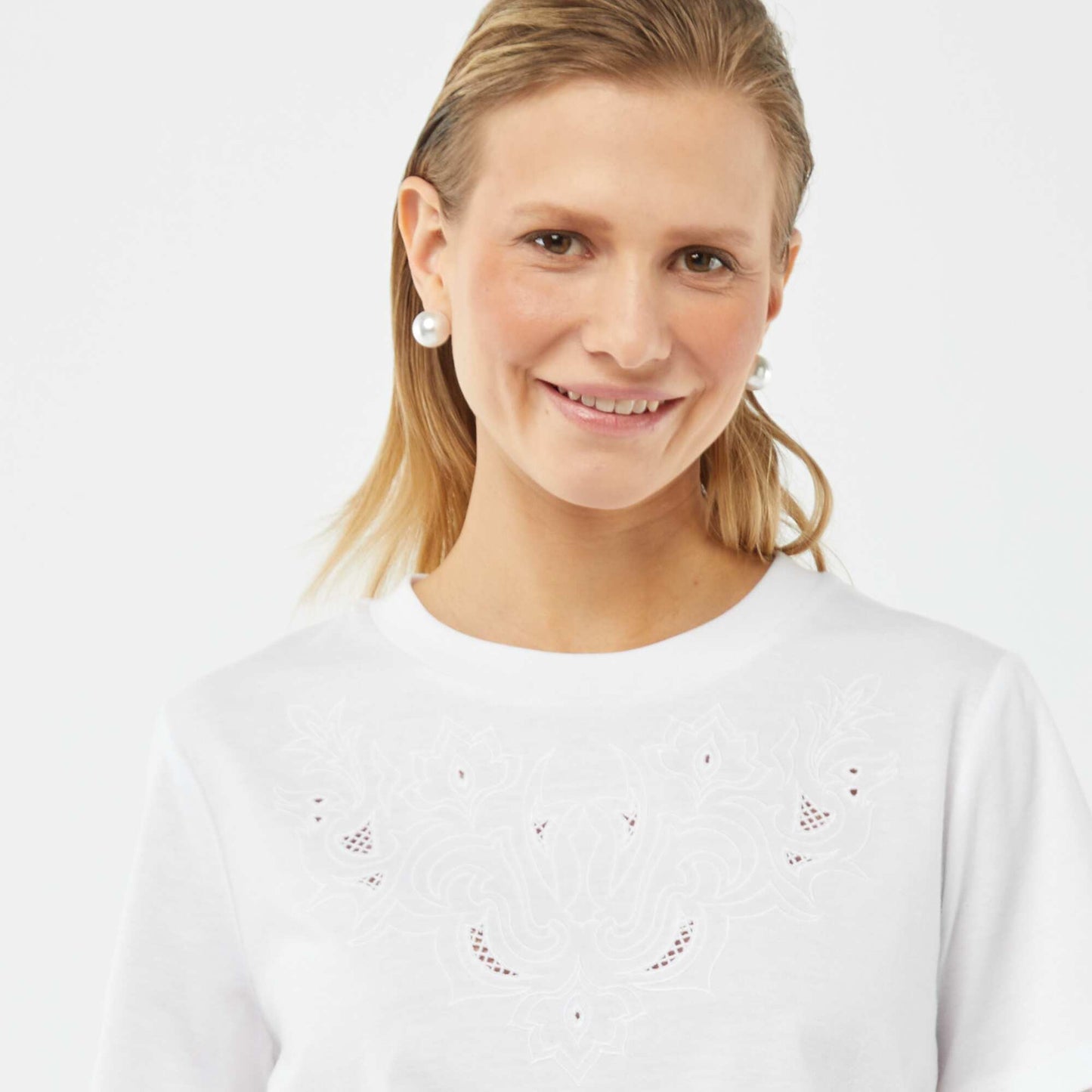 Short-sleeved T-shirt with fancy embroidery WHITE