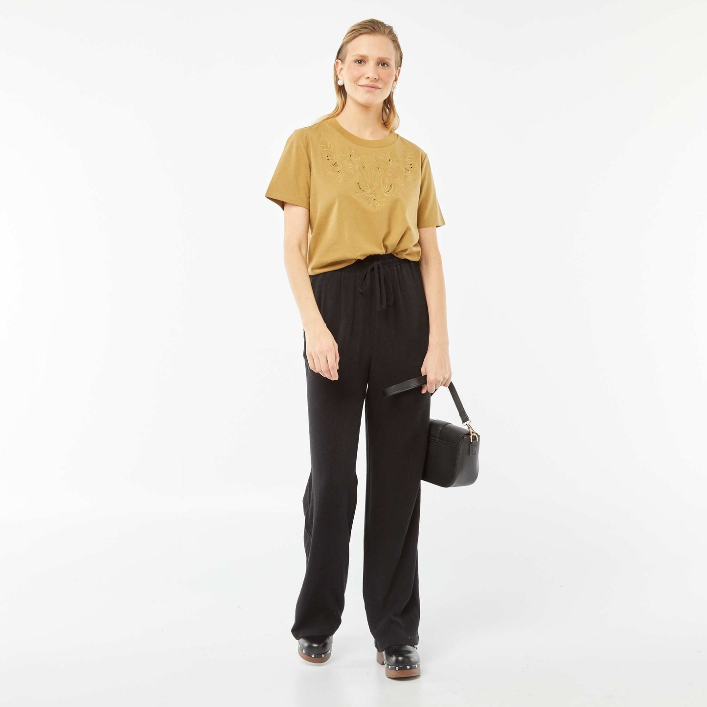 Short-sleeved T-shirt with fancy embroidery GREEN
