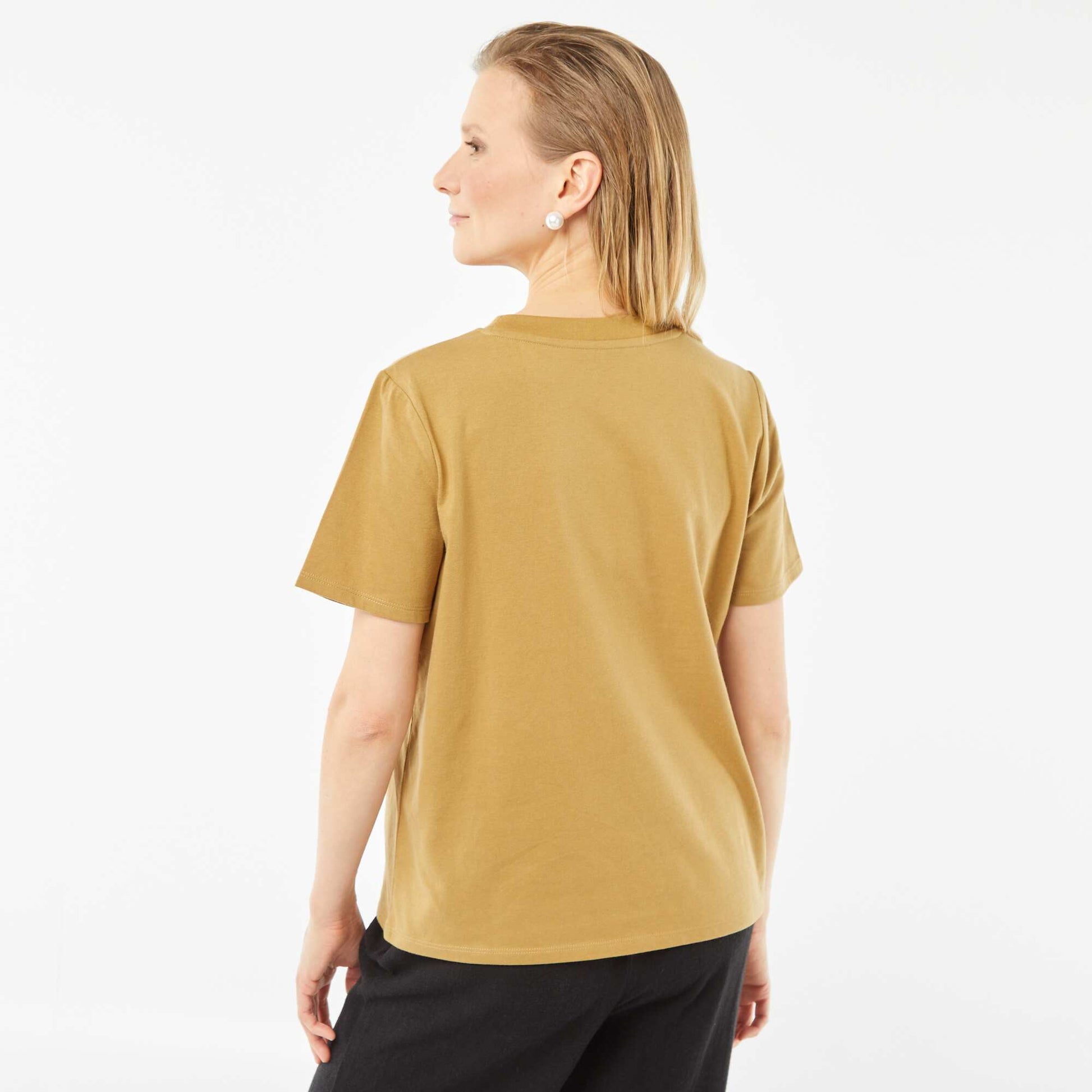 Short-sleeved T-shirt with fancy embroidery GREEN
