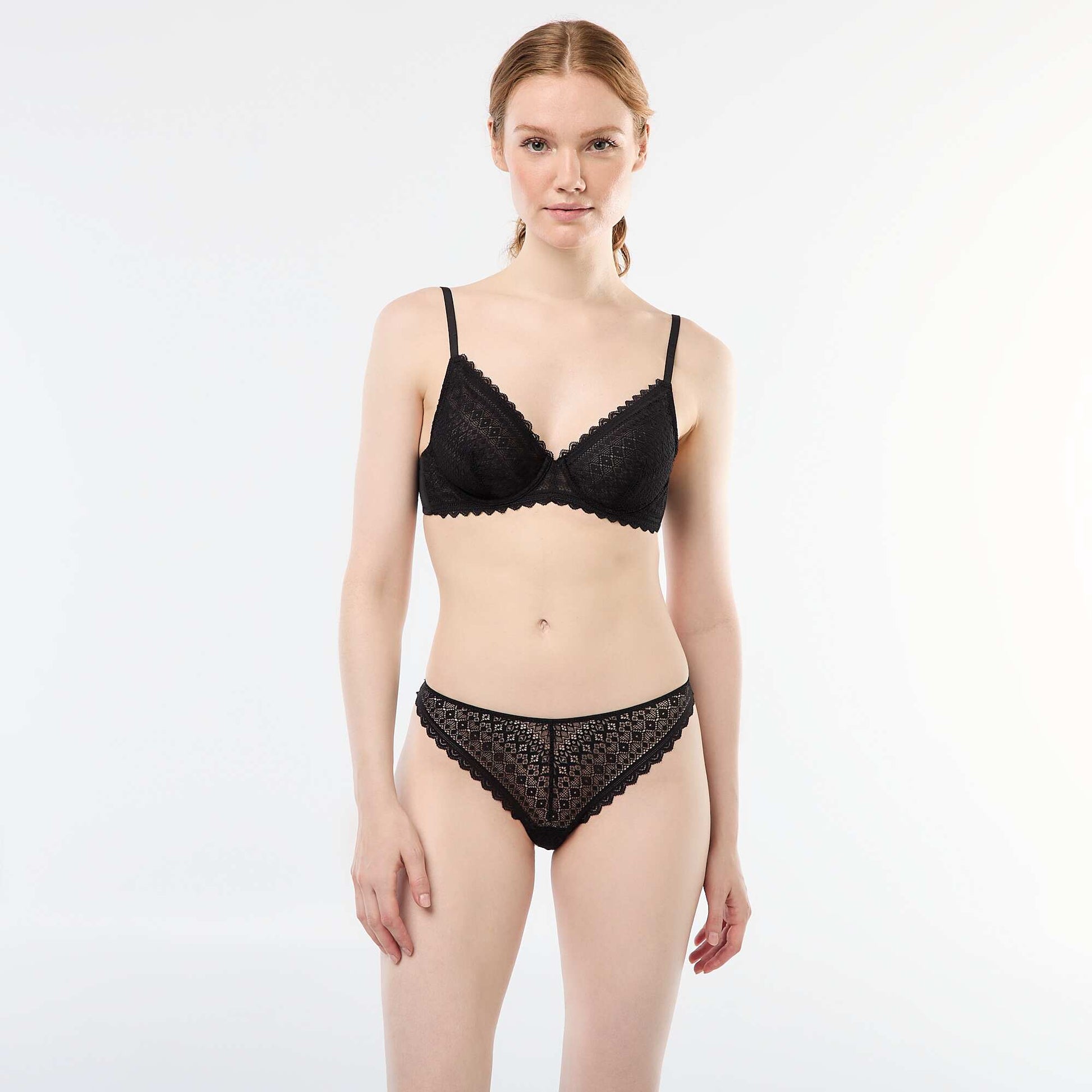 Sheer lace bra BLACK