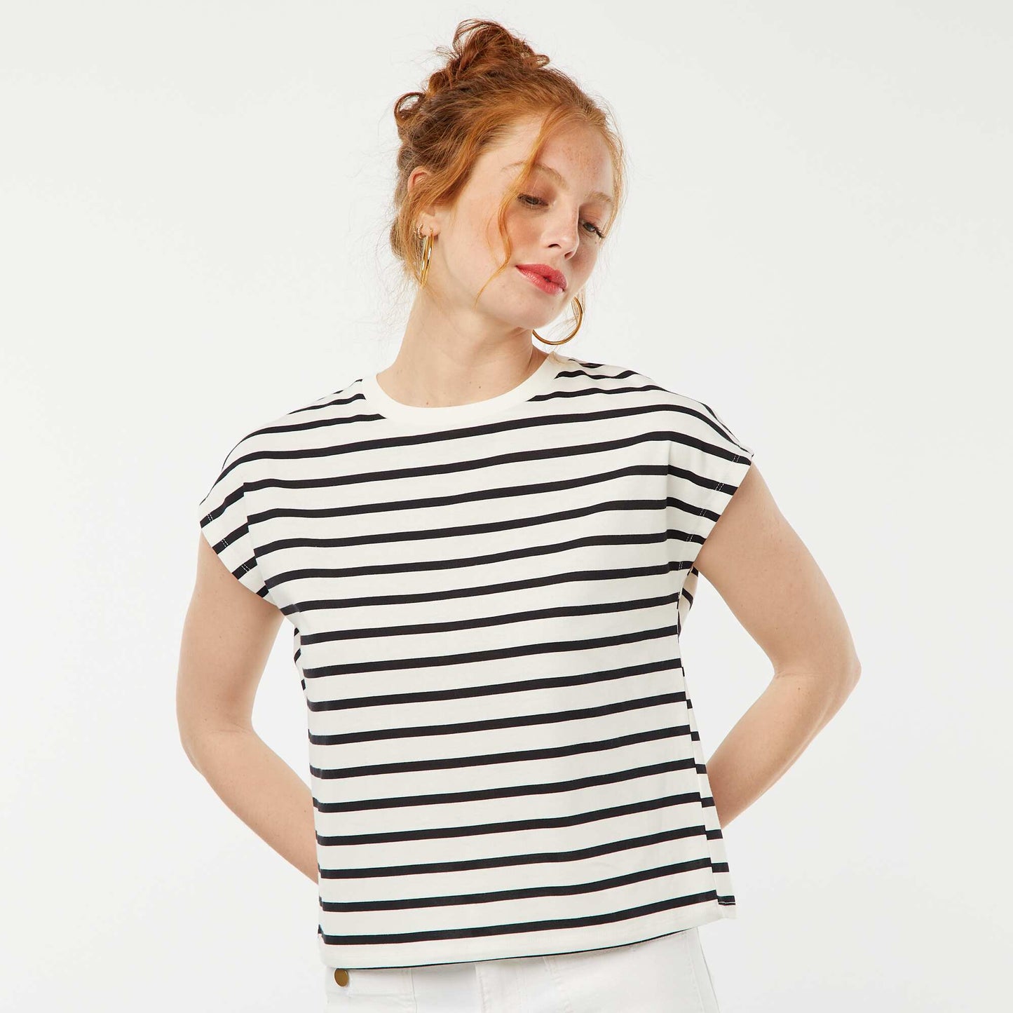 Short-sleeved T-shirt with open back BLUE