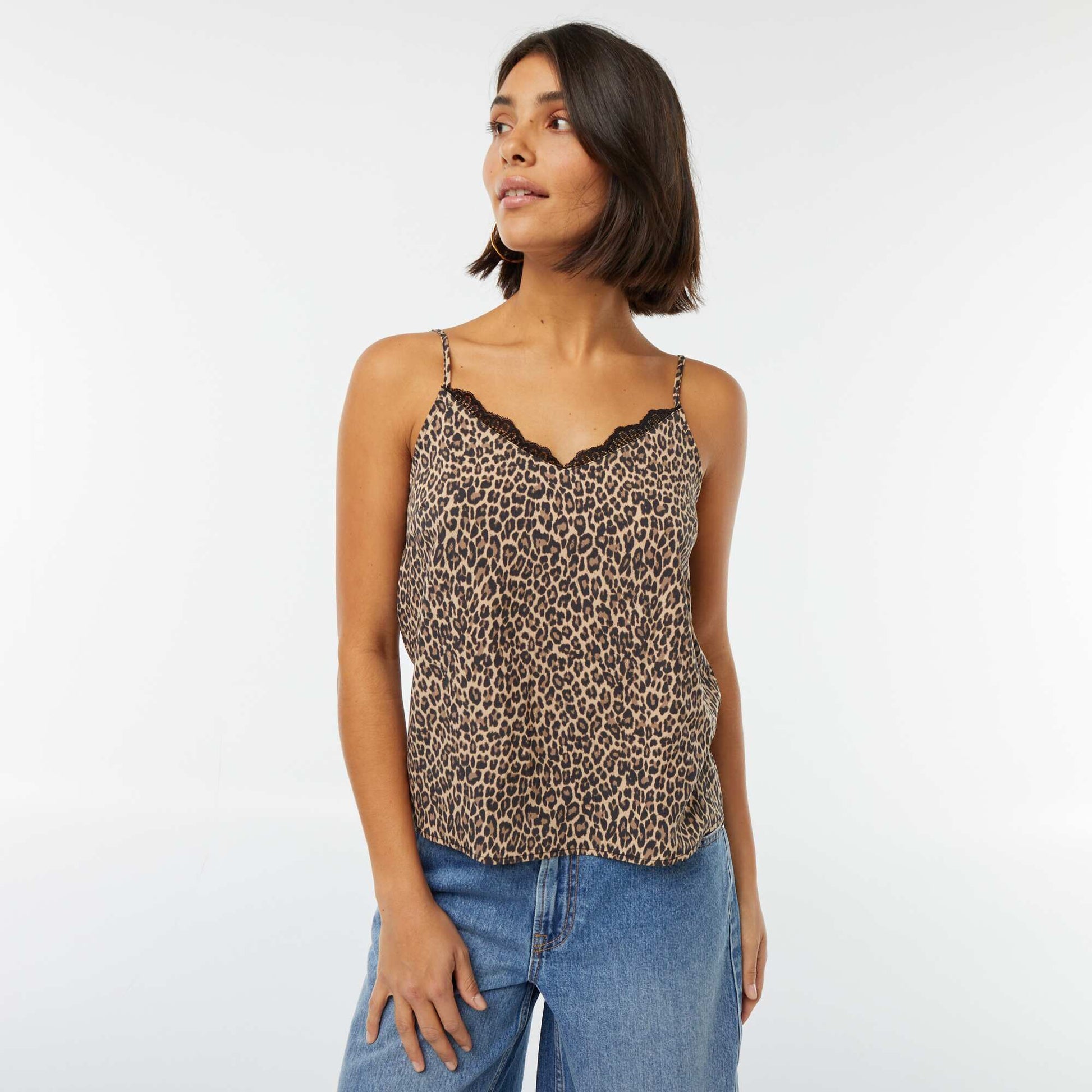 Vest top with lace around the neckline BEIGE