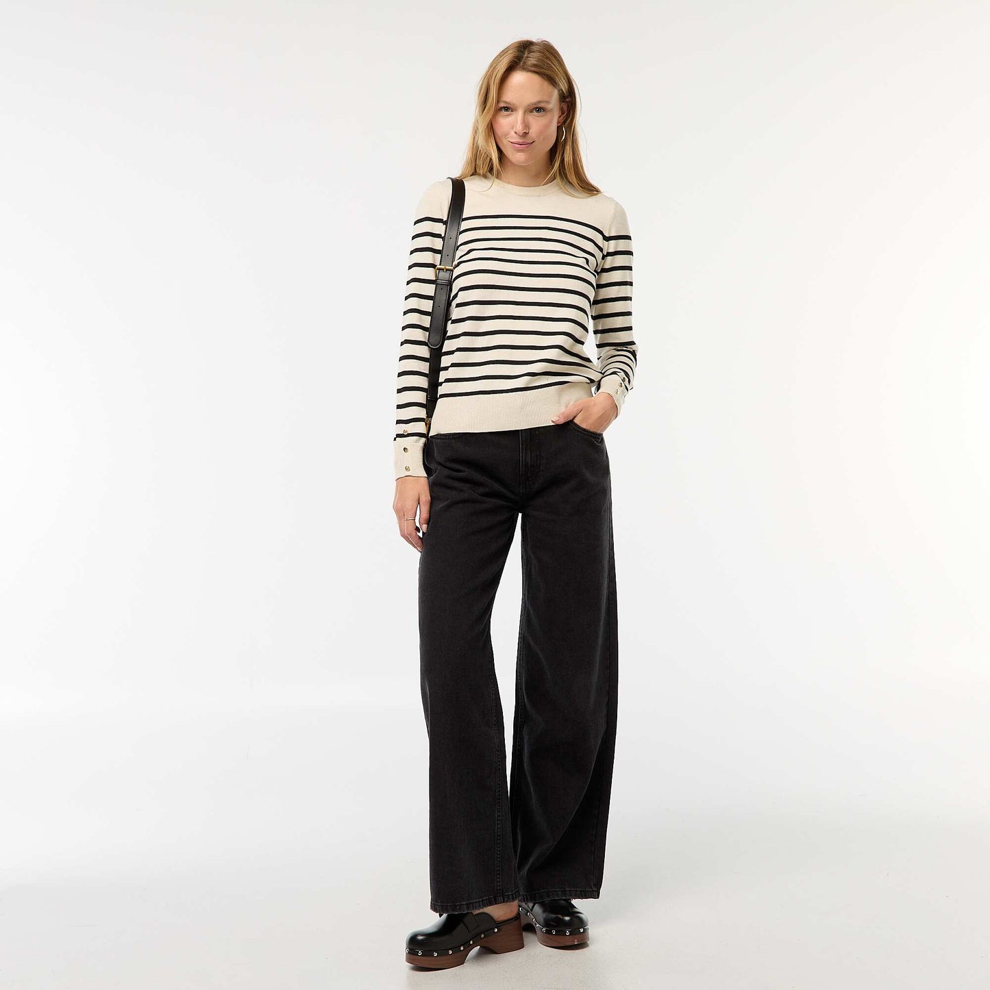 Round neck lightweight knitted sweater BEIGE