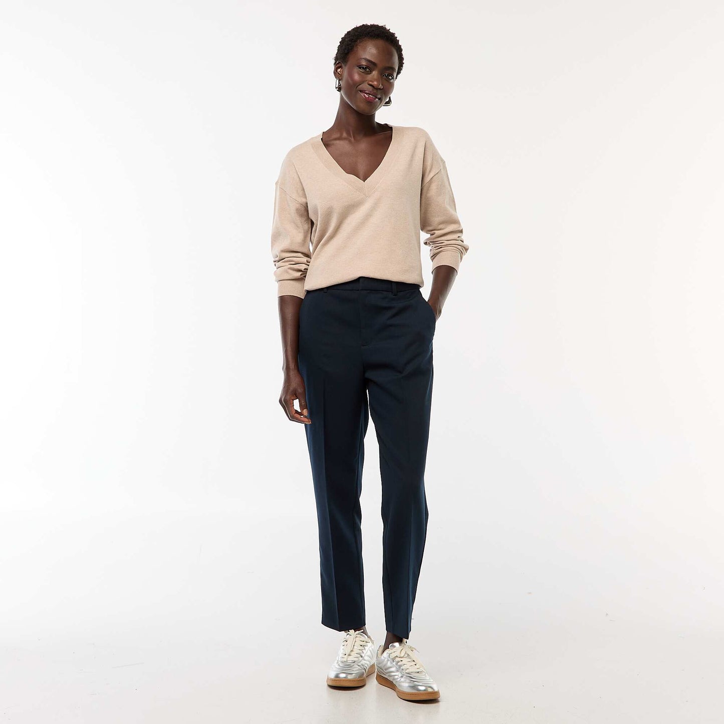 Fine-knit V-neck sweater BEIGE