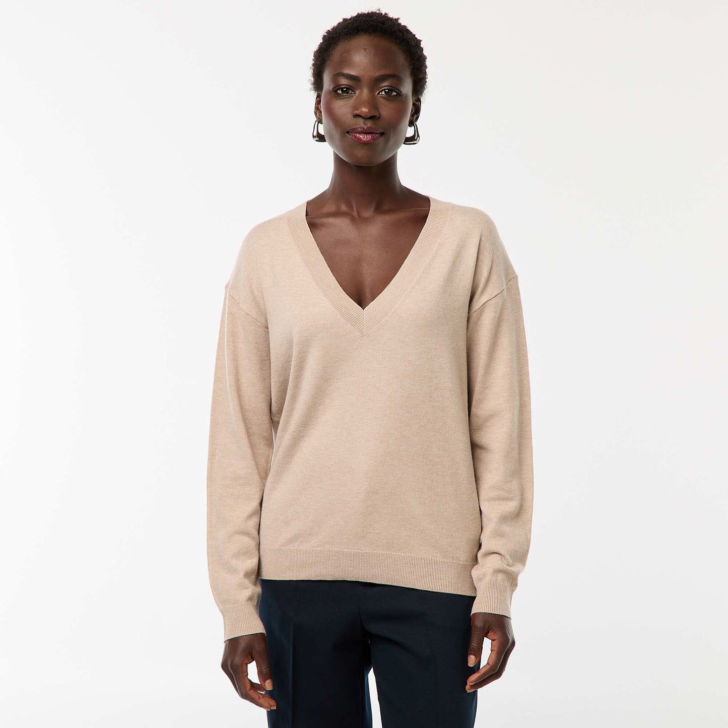 Fine-knit V-neck sweater BEIGE