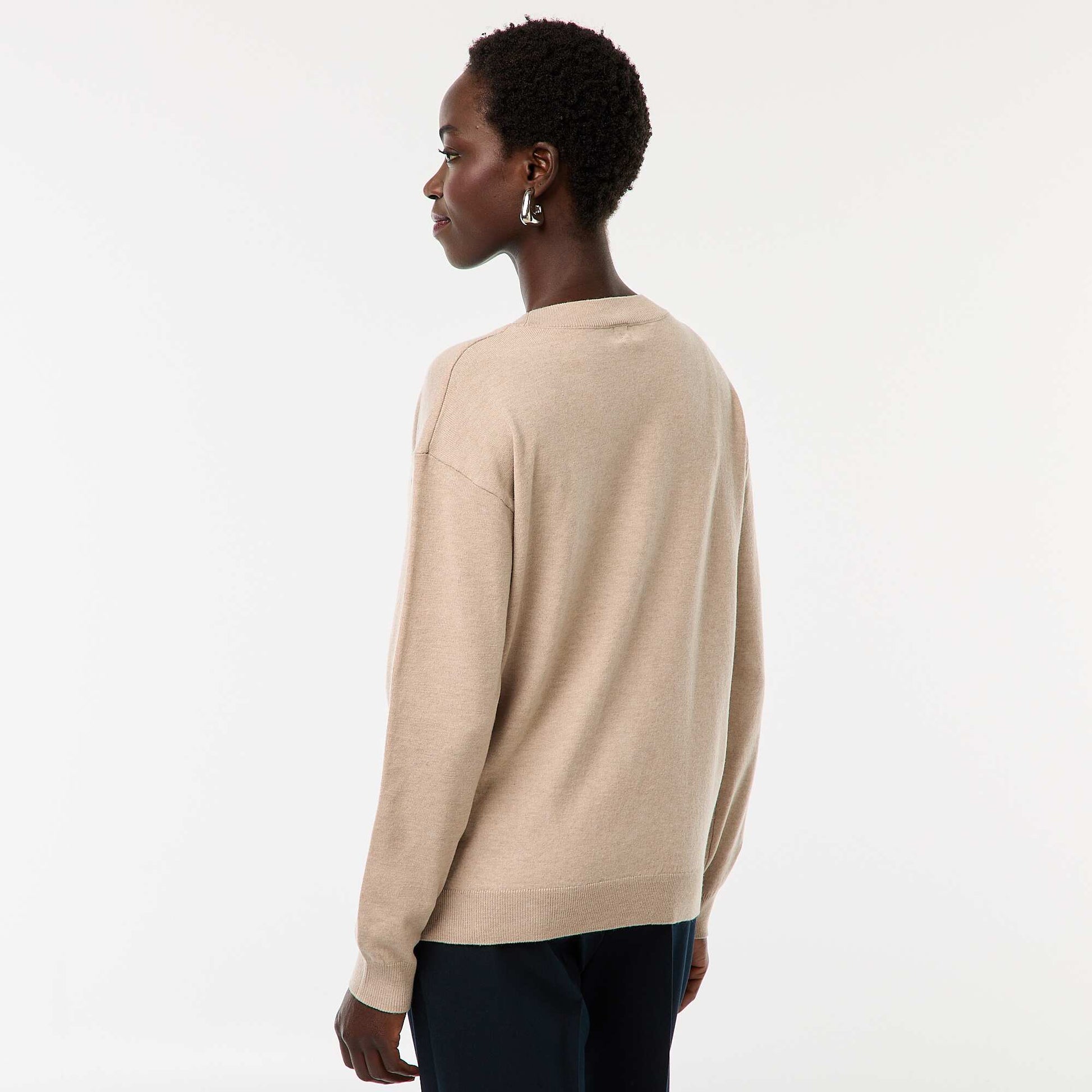 Fine-knit V-neck sweater BEIGE