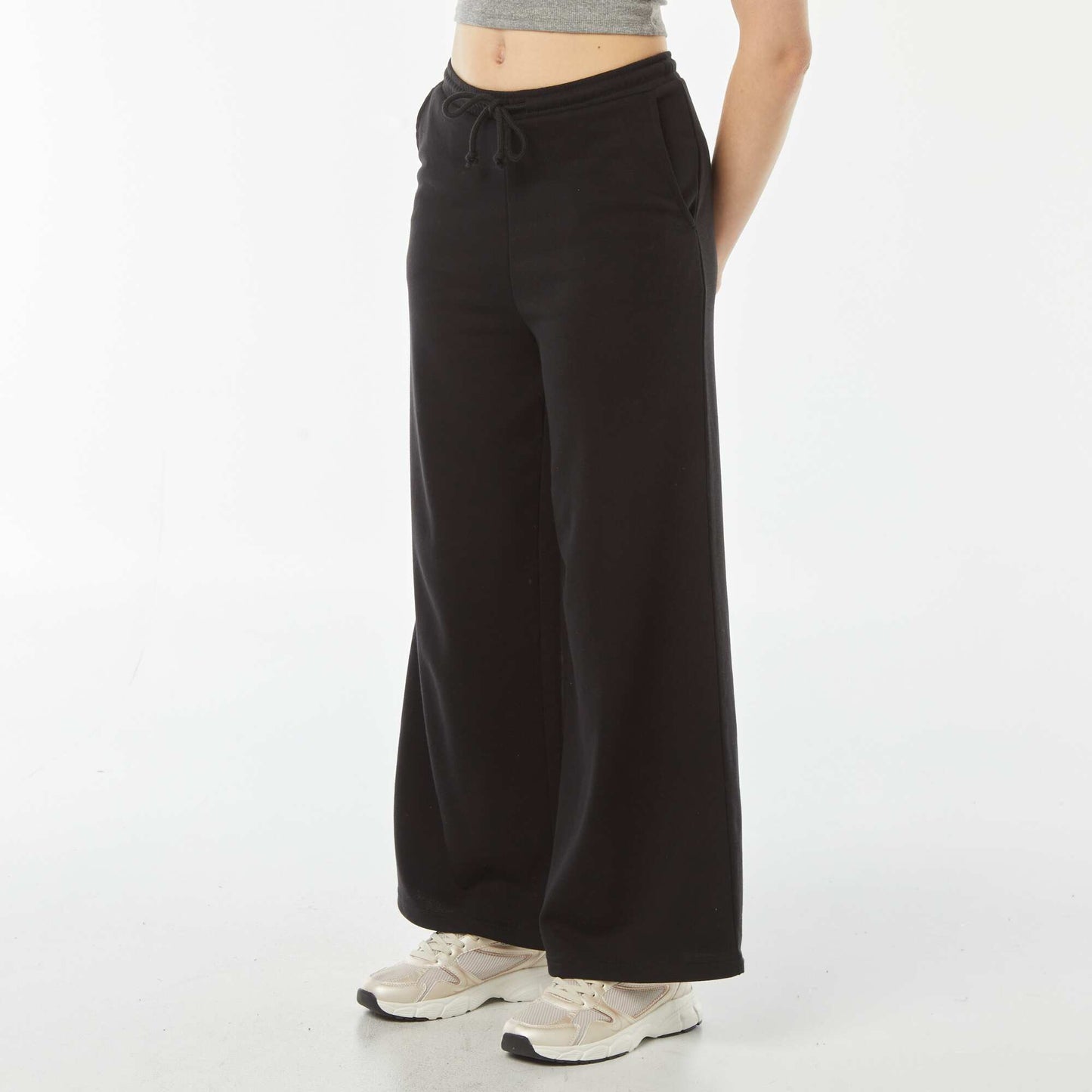Wide-leg joggers BLACK