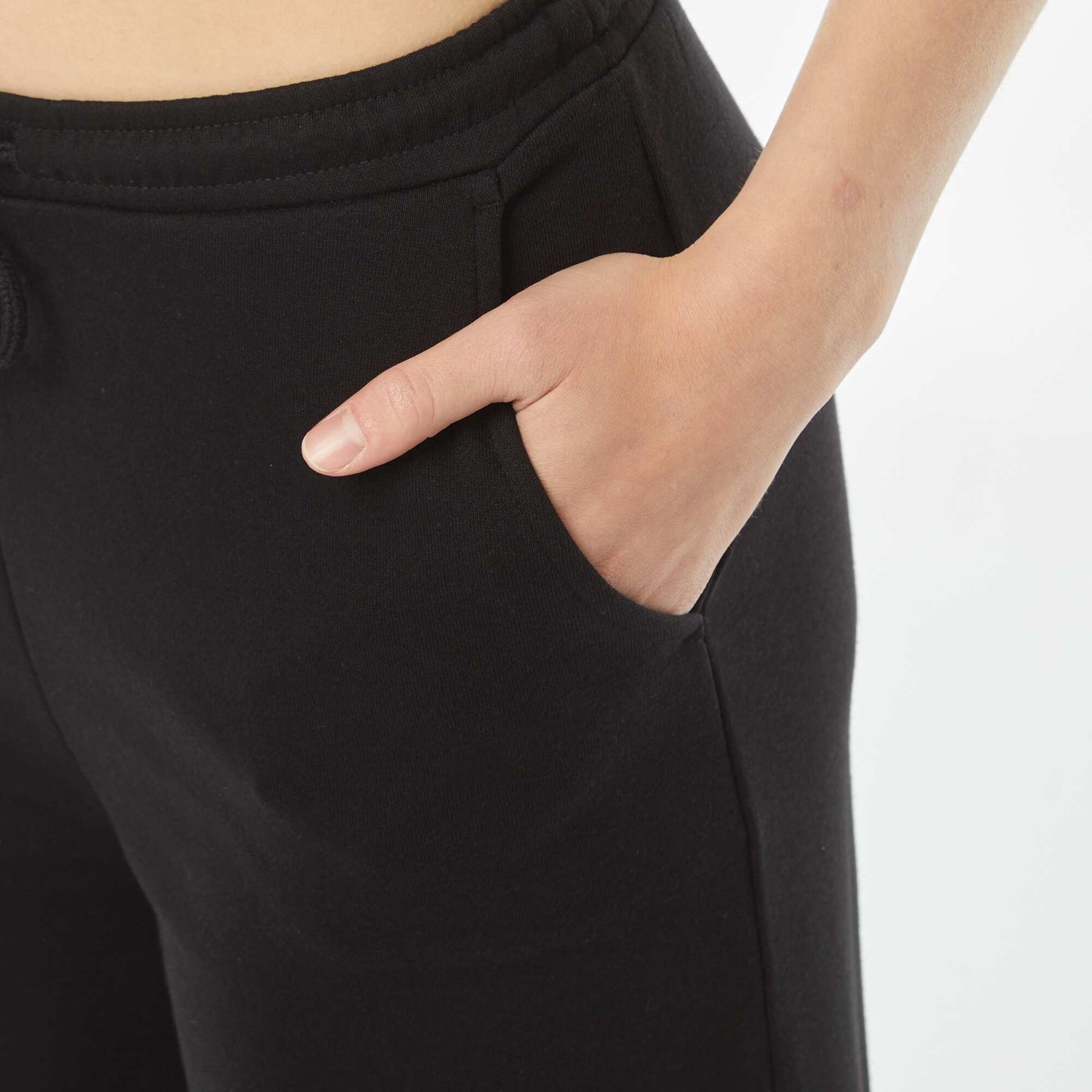 Wide-leg joggers BLACK