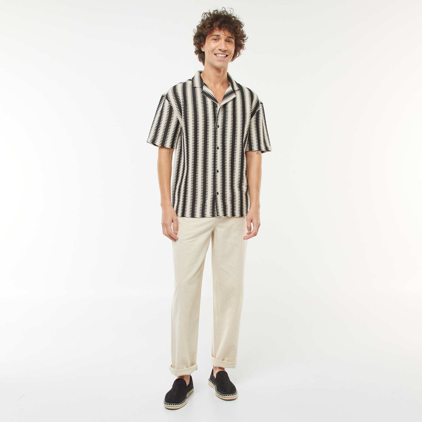 Patterned short-sleeved shirt BLACK