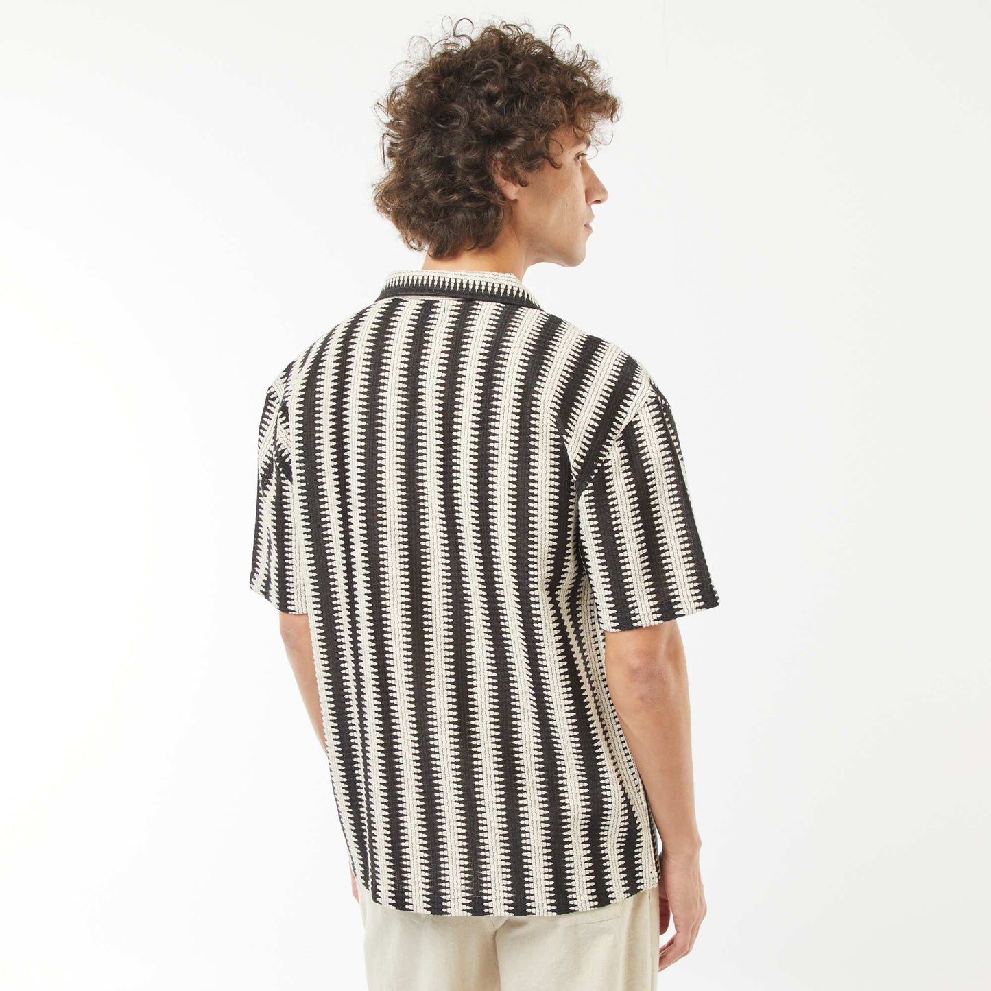 Patterned short-sleeved shirt BLACK