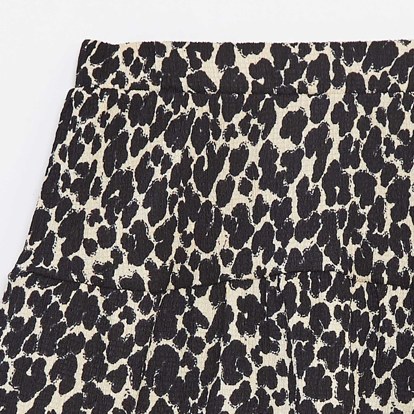 Short printed skirt with ruffles BLACK