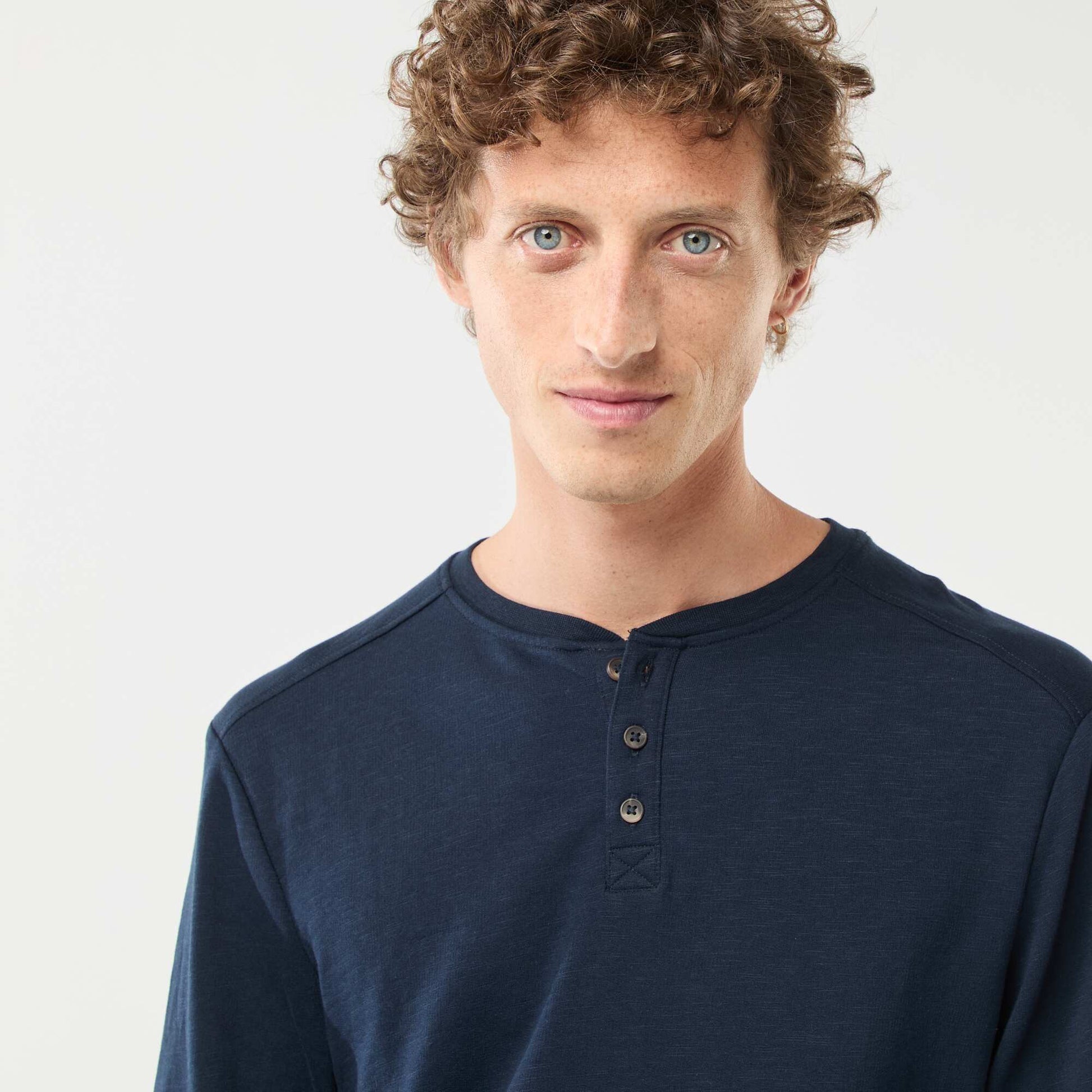 Long-sleeved T-shirt with henley collar BLUE