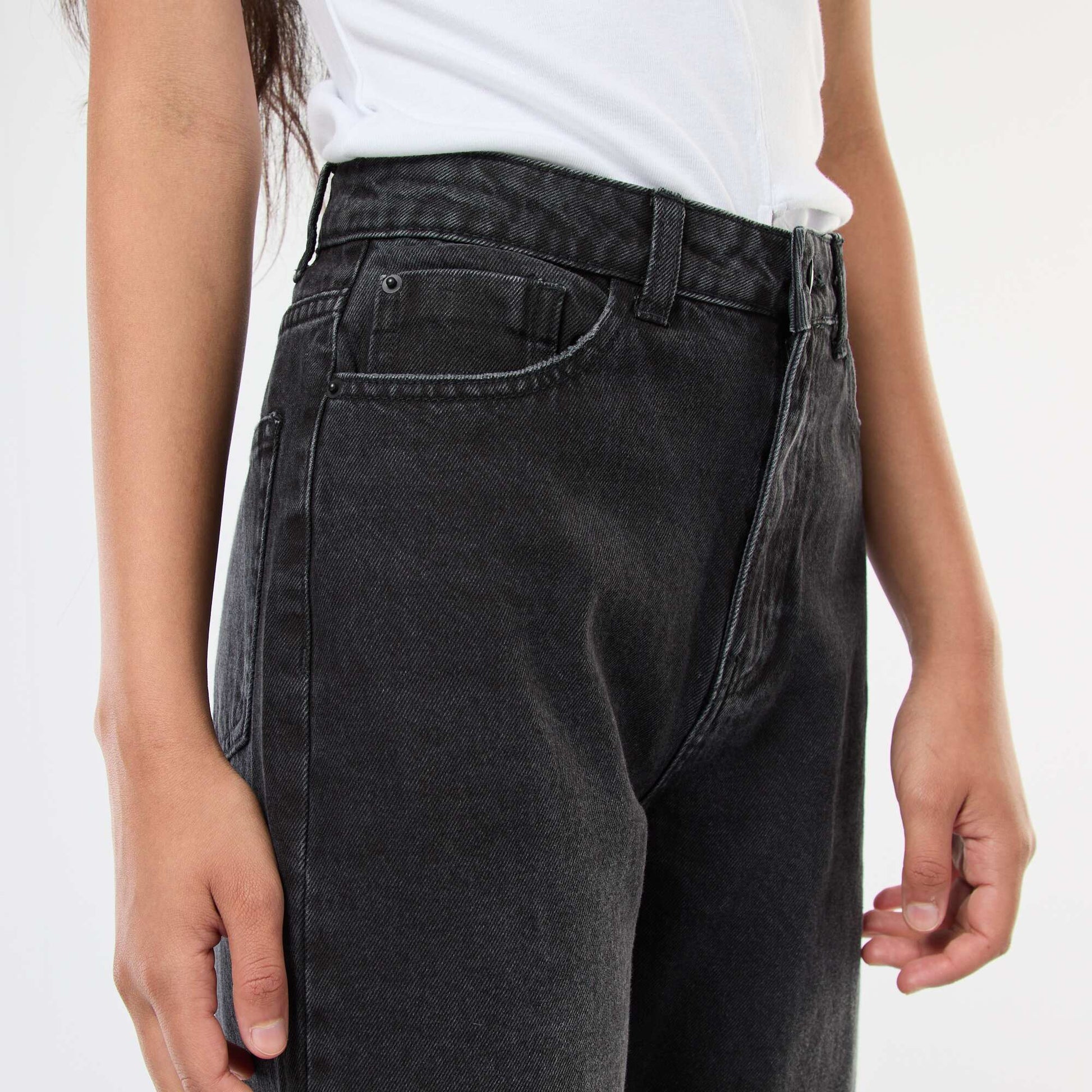 High-Waisted Straight Leg Jeans GREY