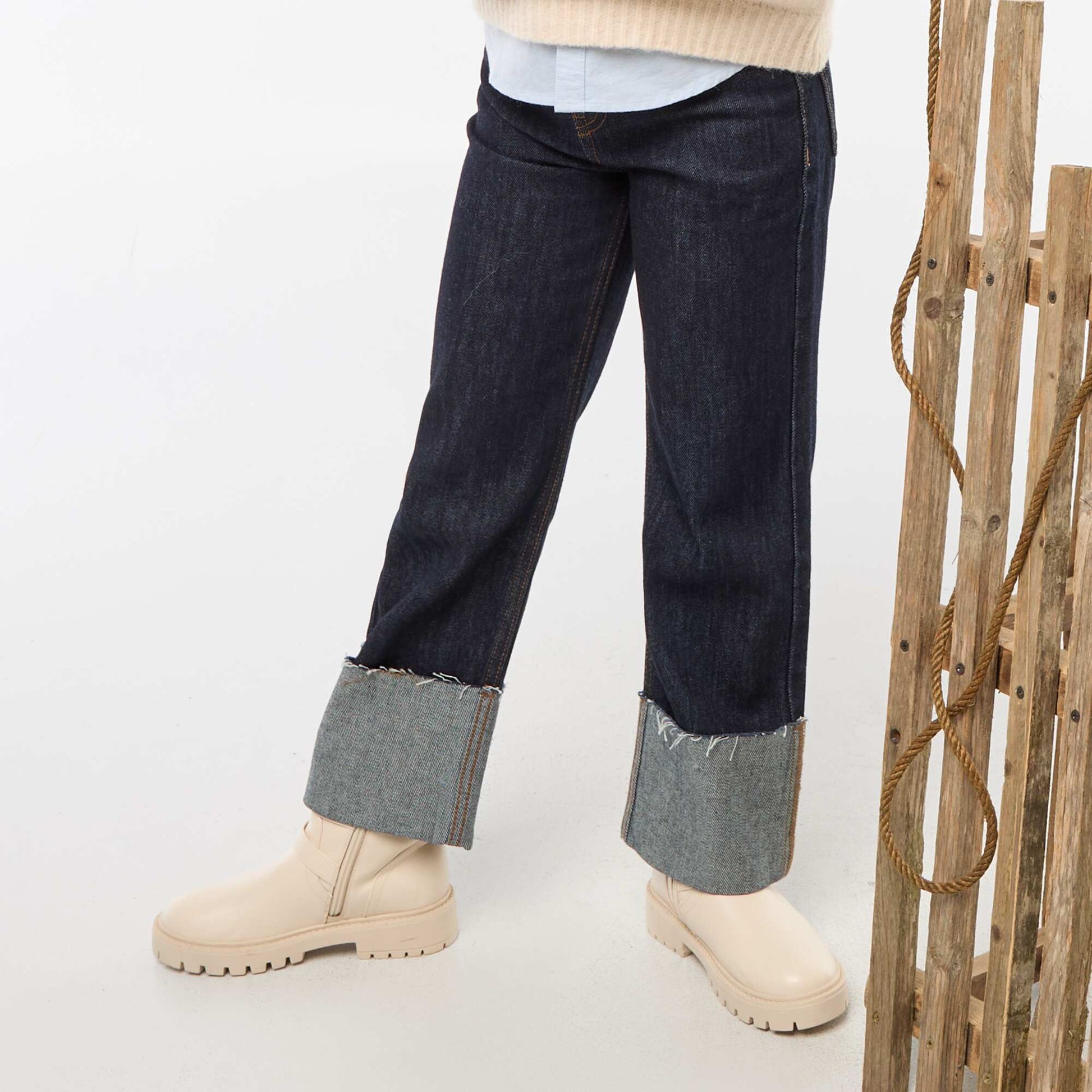 Destroyed denim trousers BLUE