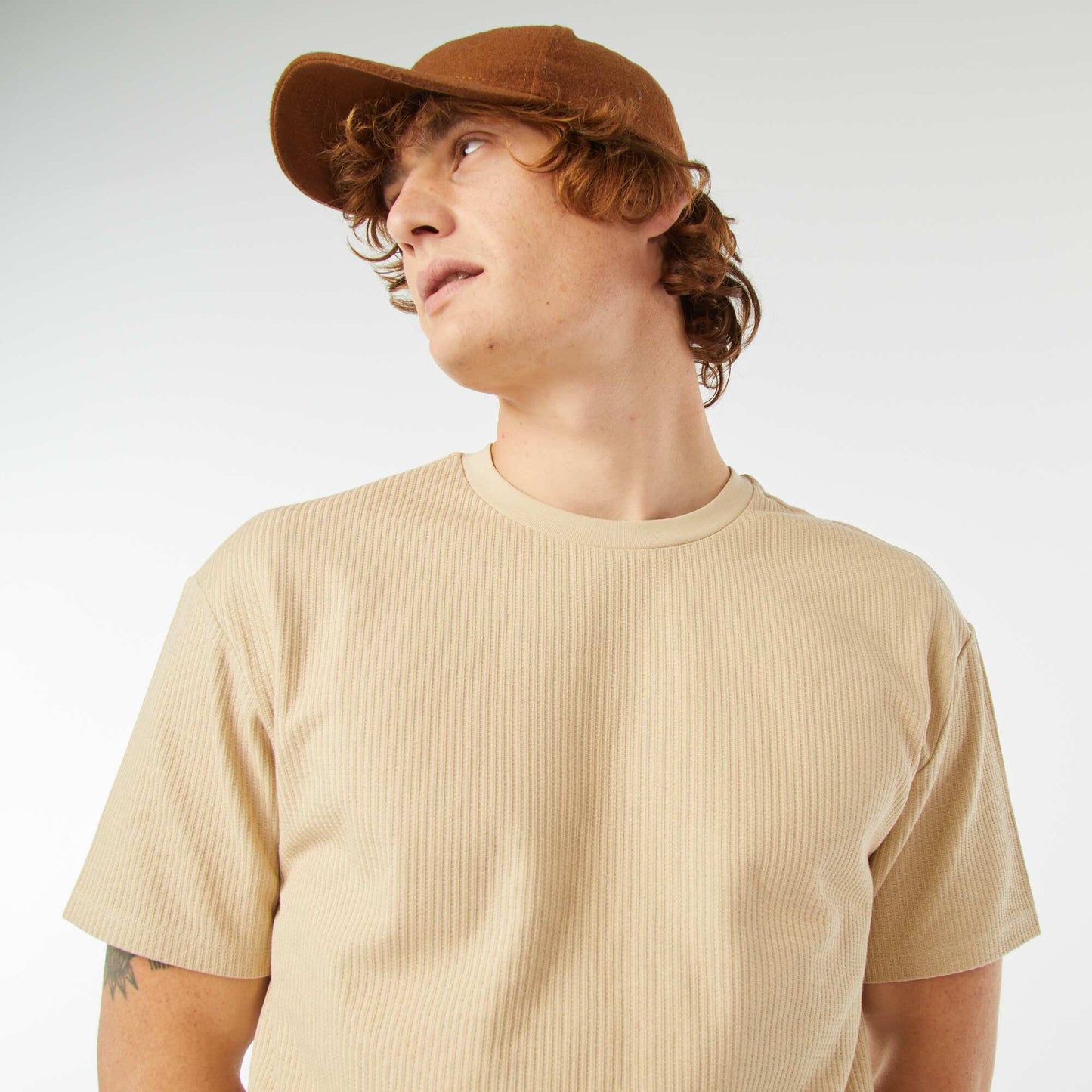 Plain textured short-sleeved T-shirt BEIGE