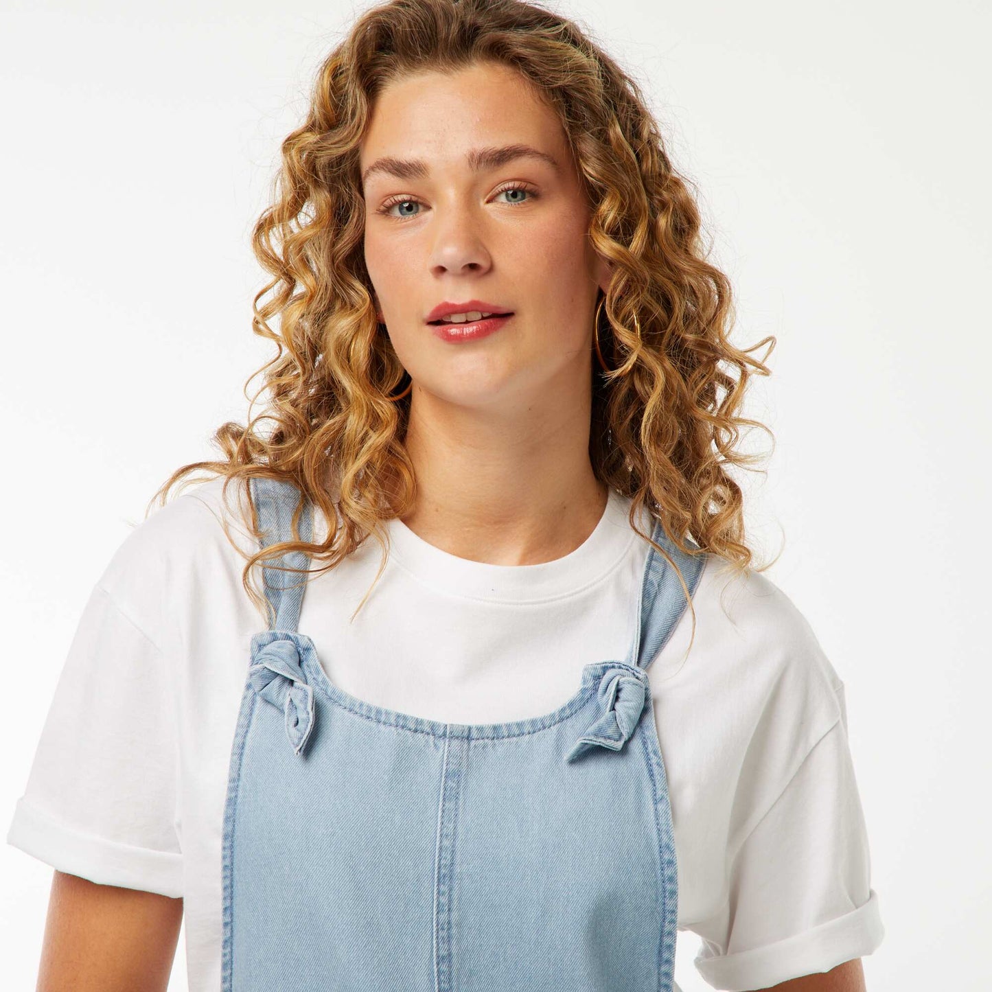 Short dungarees with tie straps BLUE