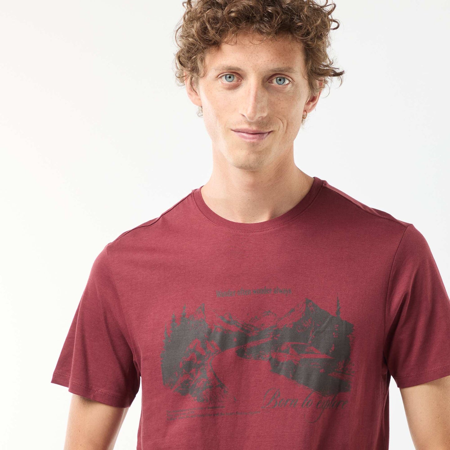 Short-sleeved printed T-shirt with round neck RED