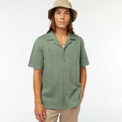 Short-sleeved openwork knit fabric shirt GREEN